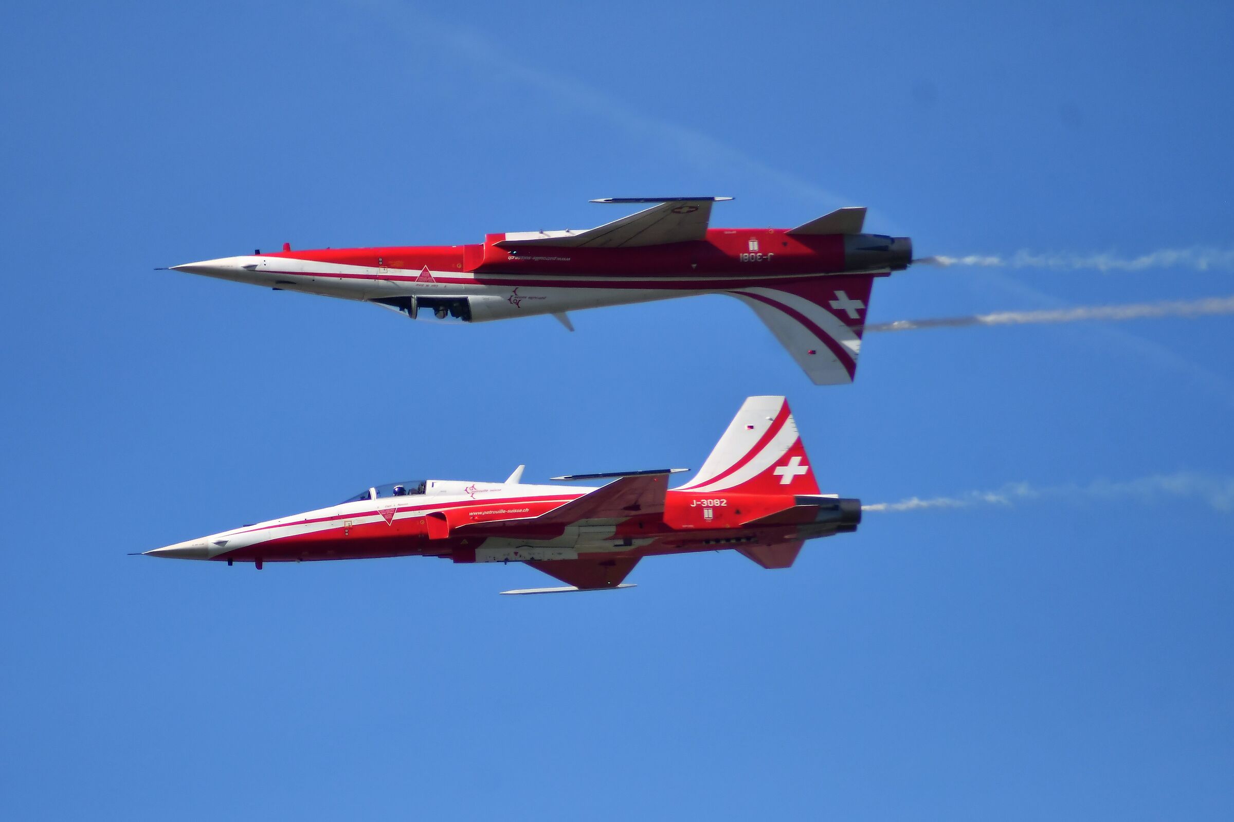 Patrouille Suise - Mirror