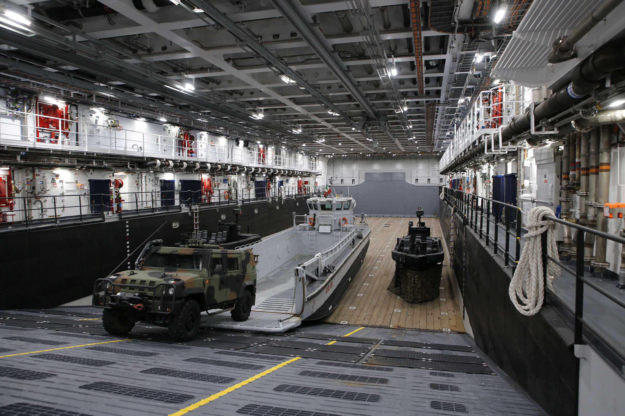 Ship Trieste Frammenti