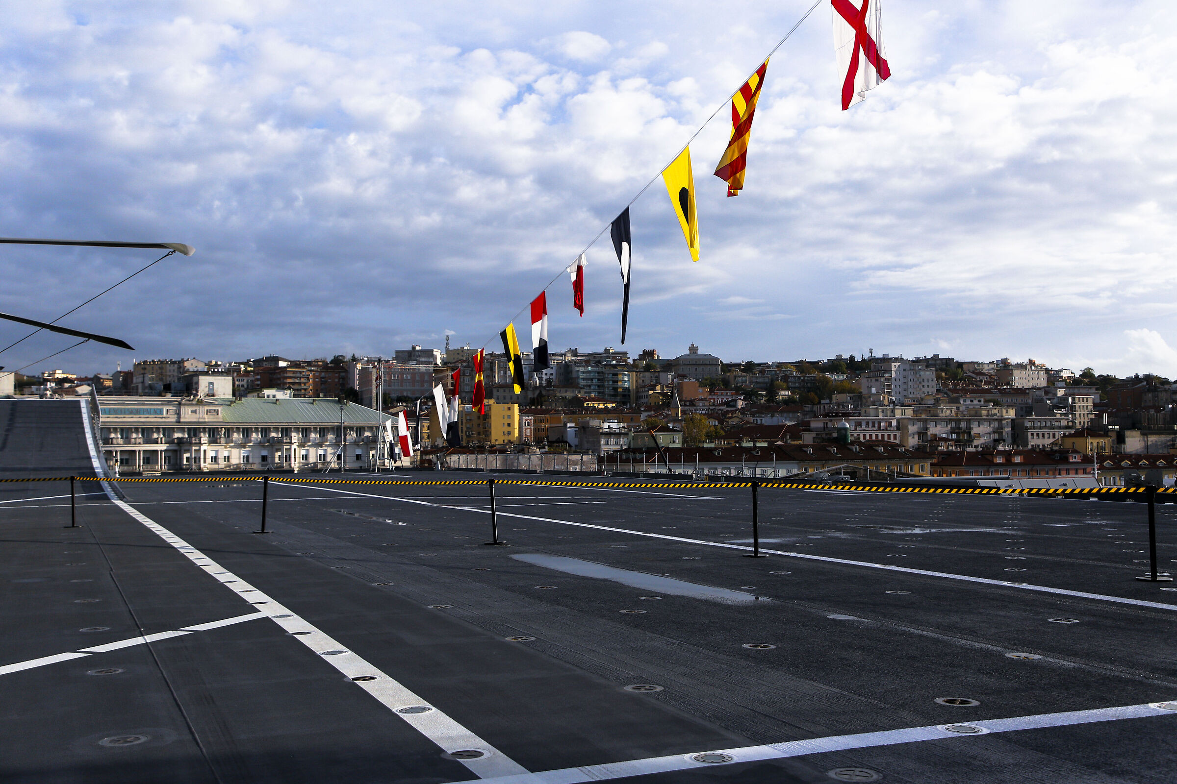 Ship Trieste Frammenti