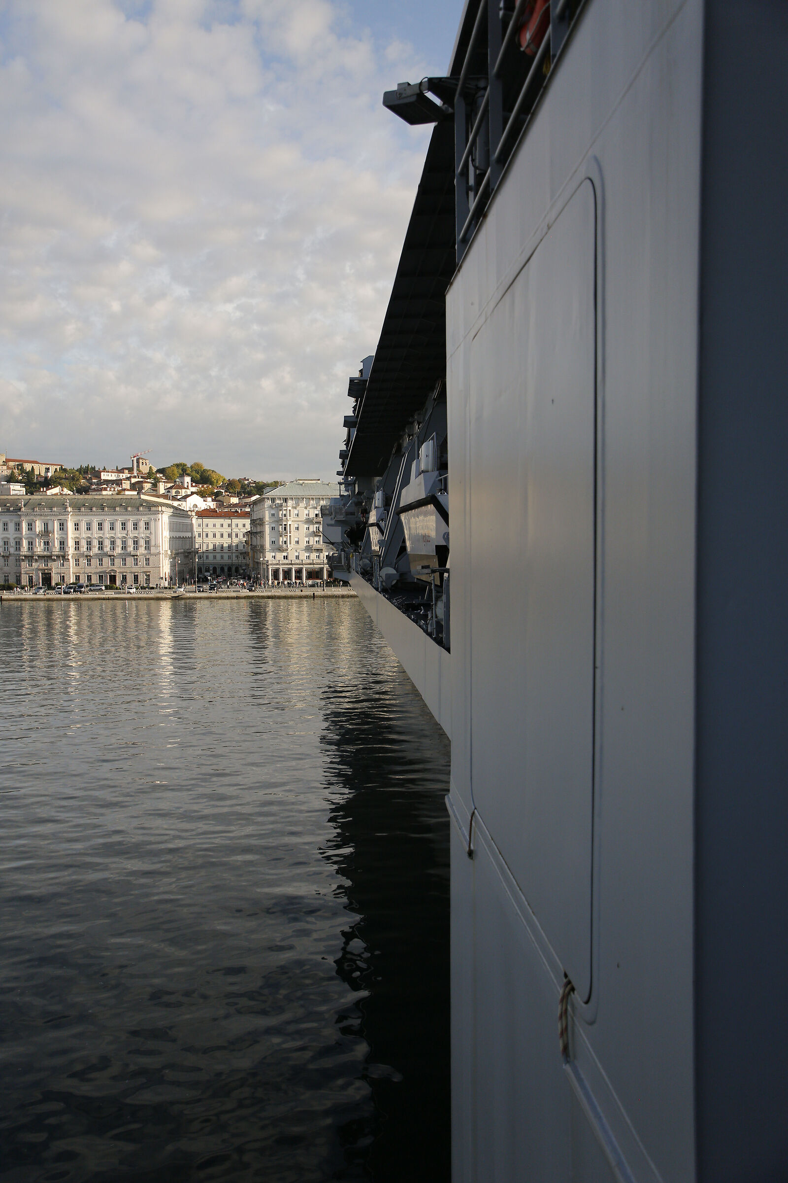 Ship Trieste Frammenti