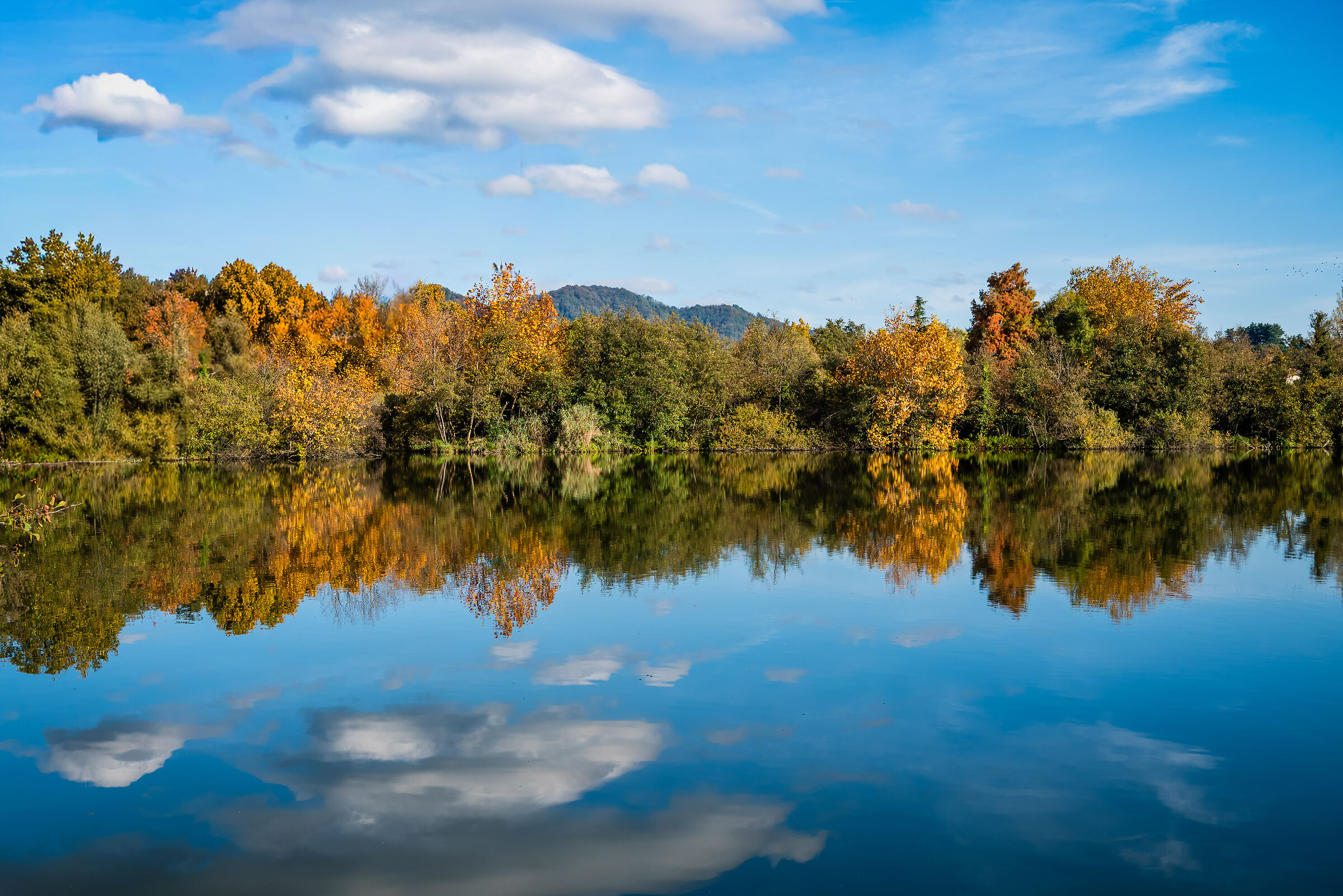 Autumn on Lake Sartitana...