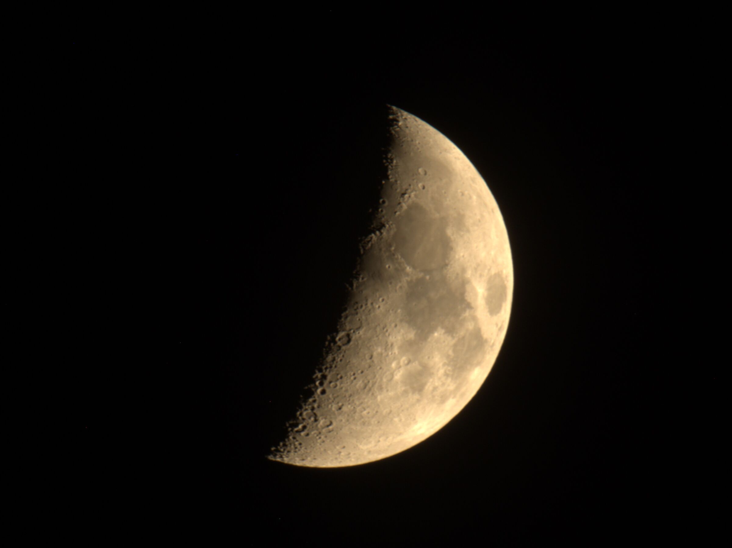 Luna 23 agosto 2023 20:04