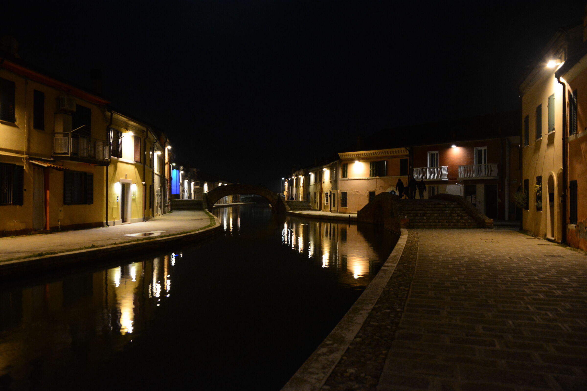 Comacchio at night