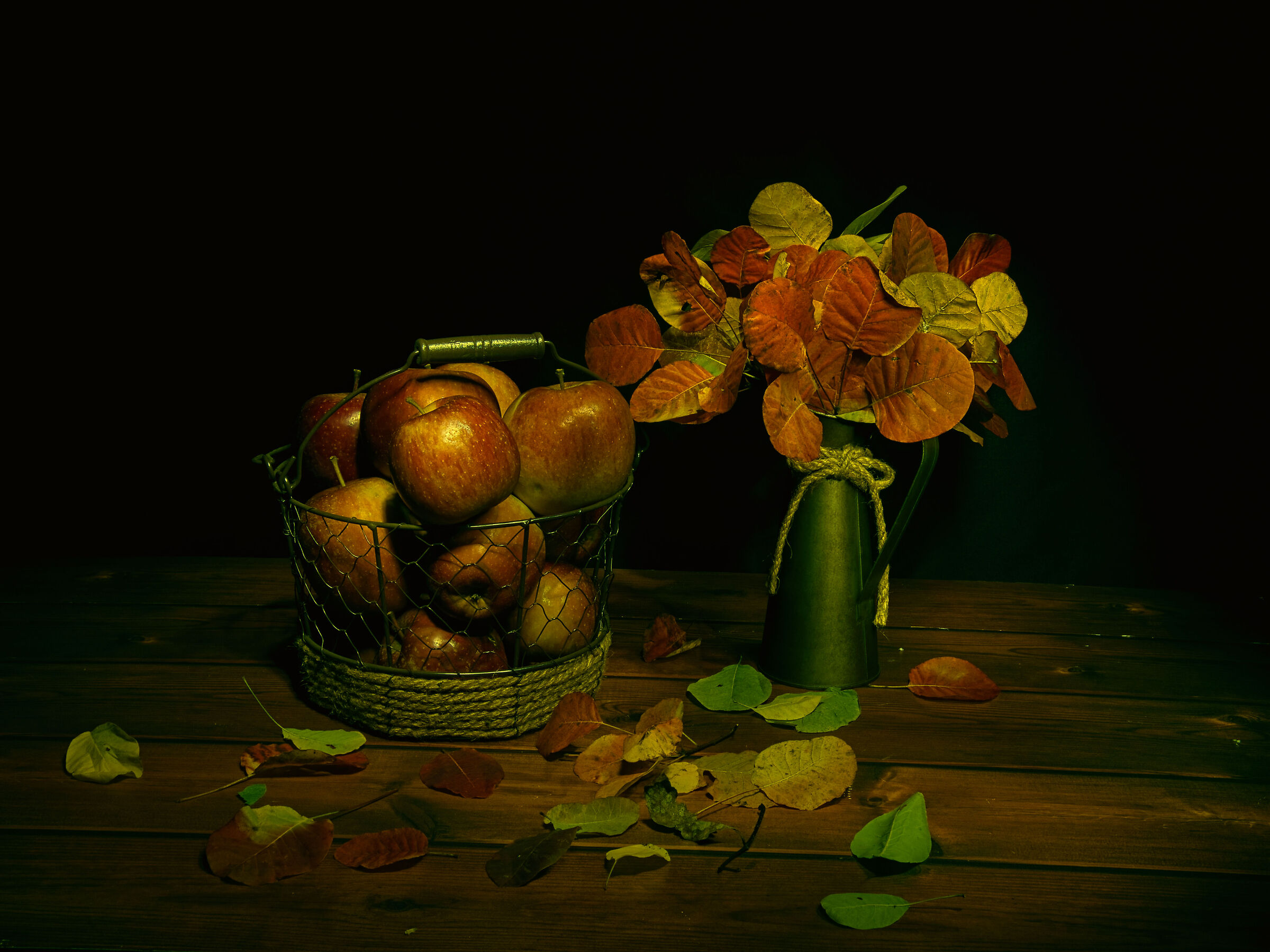 Autunno mele e foglie rosse