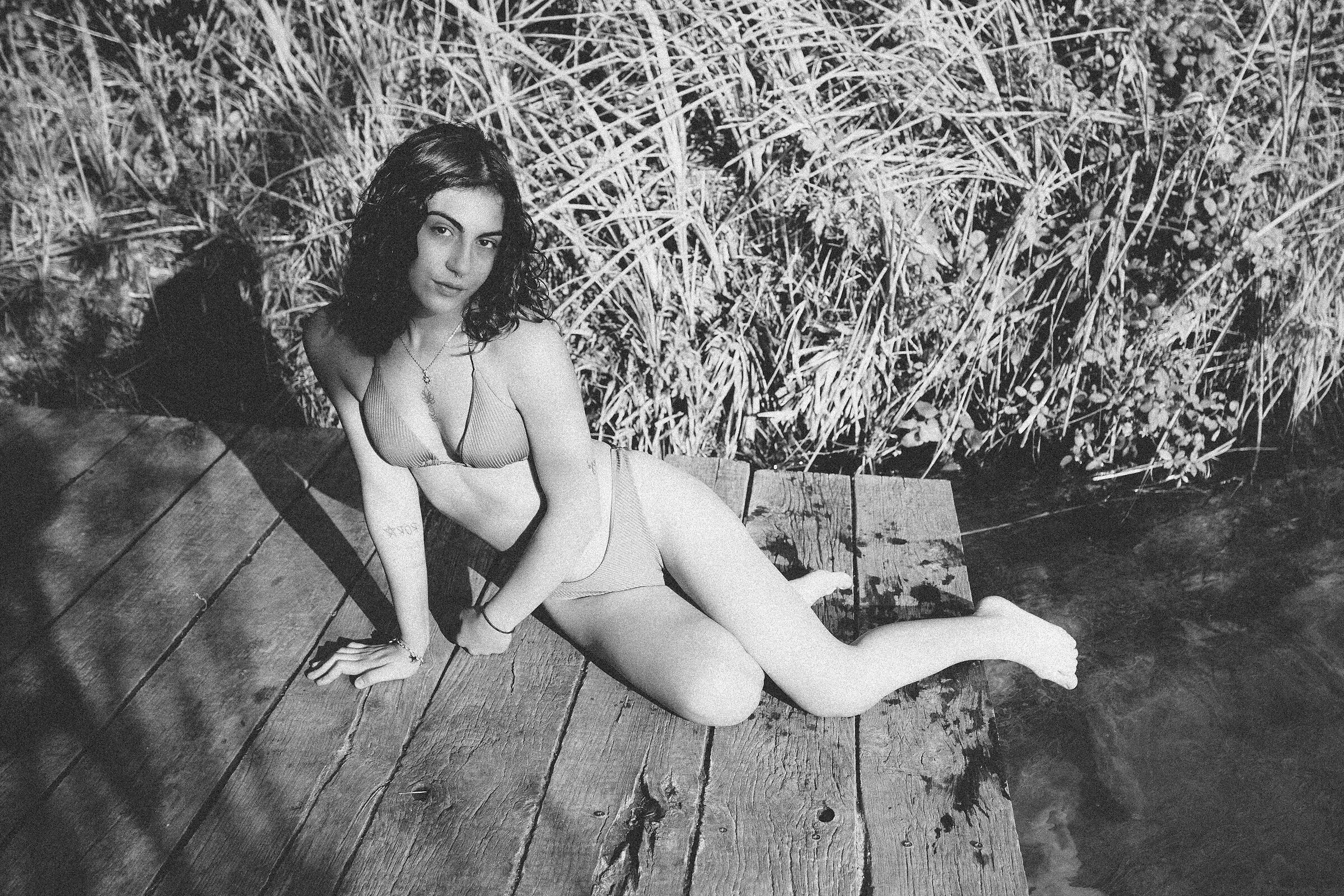 Greta Lago BW