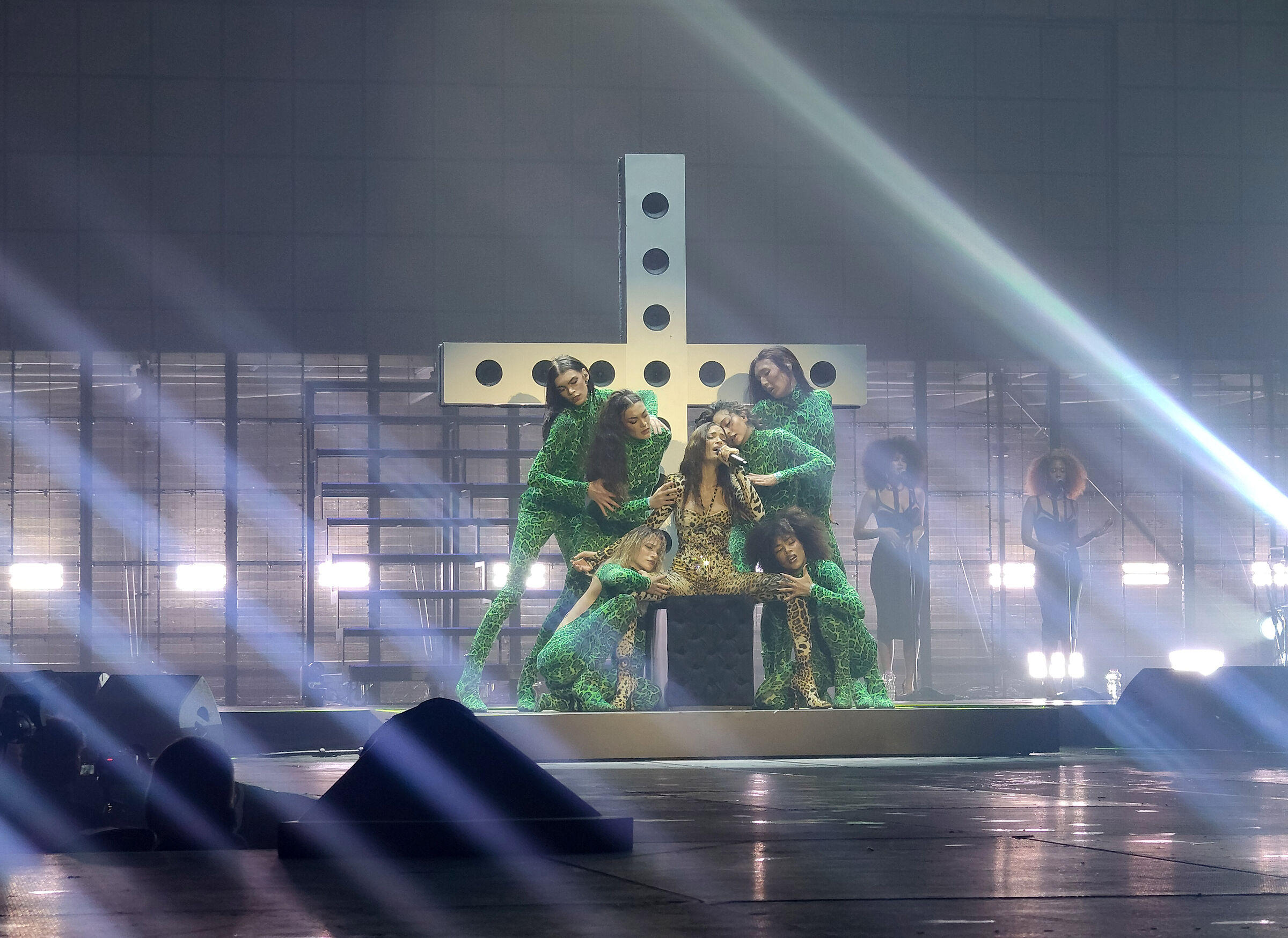 Black Heart - Elodie concert