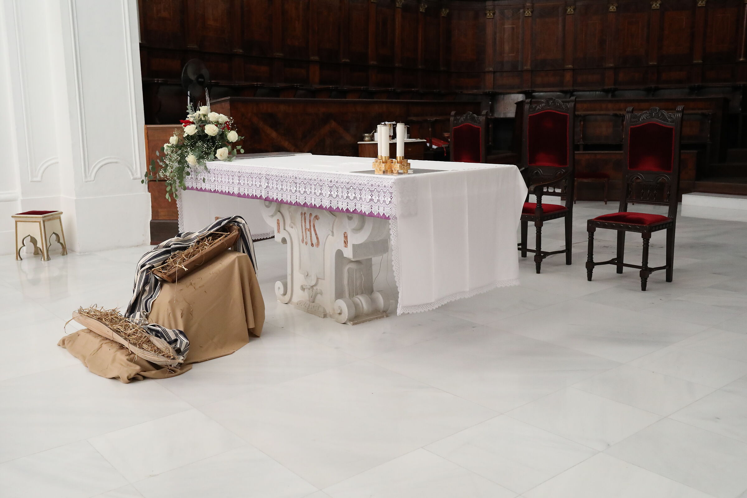 @" ISO 6 Thousand 400 " Canon 5 D IV, 35 F.2 IS Usm