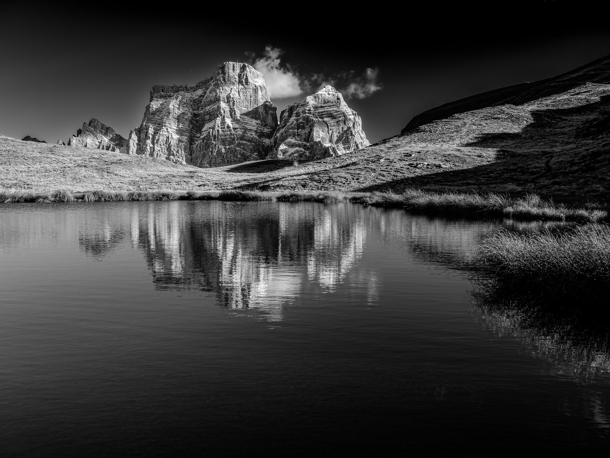 Lago delle Baste in Bianco e Nero