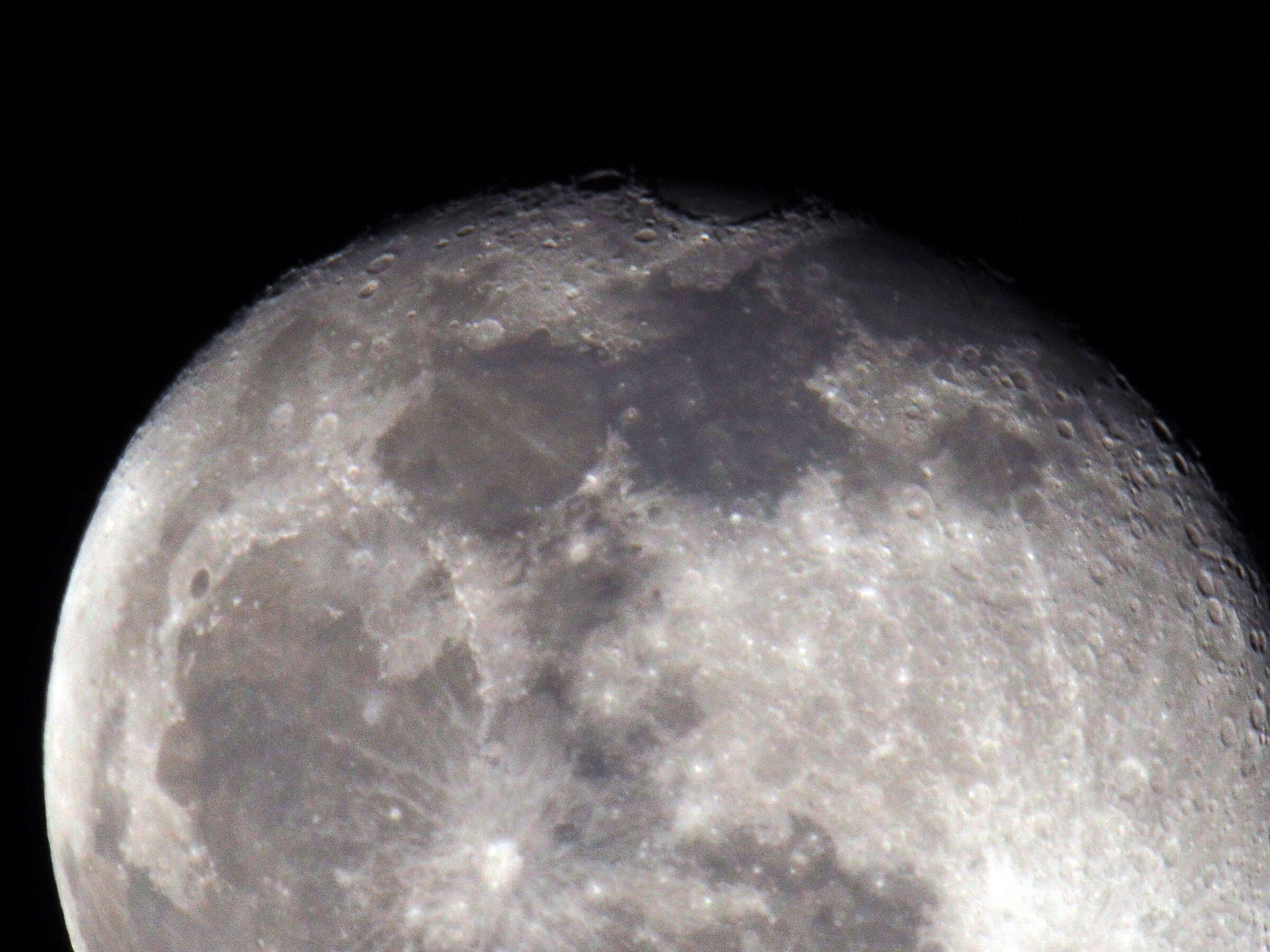 Dettaglio luna 09 marzo 2023