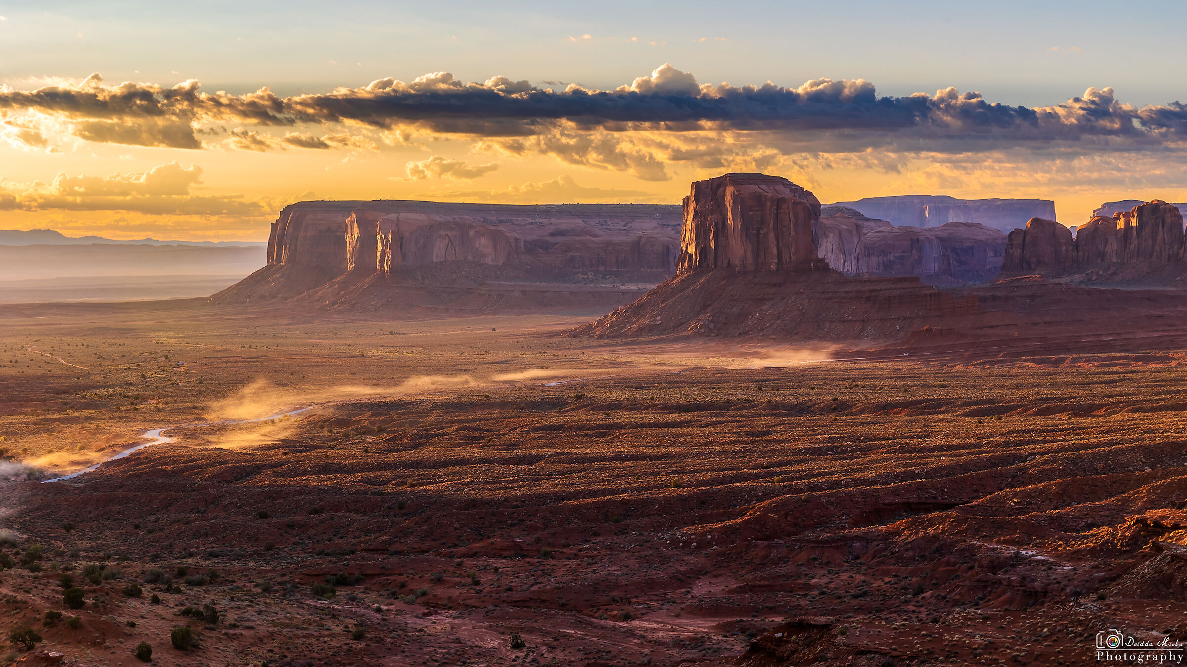 Monument Valley - Sunrise