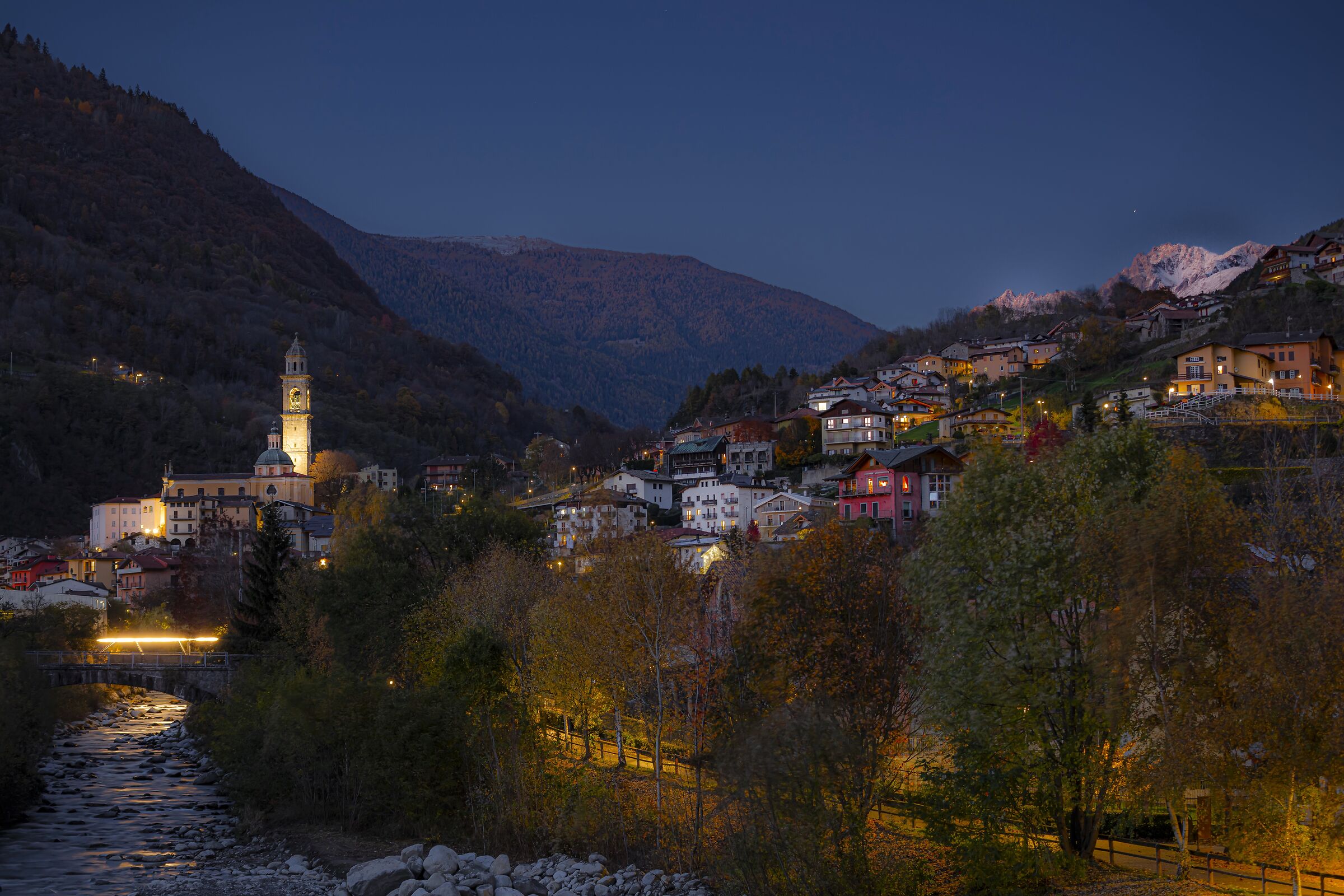 Last lights on Edolo
