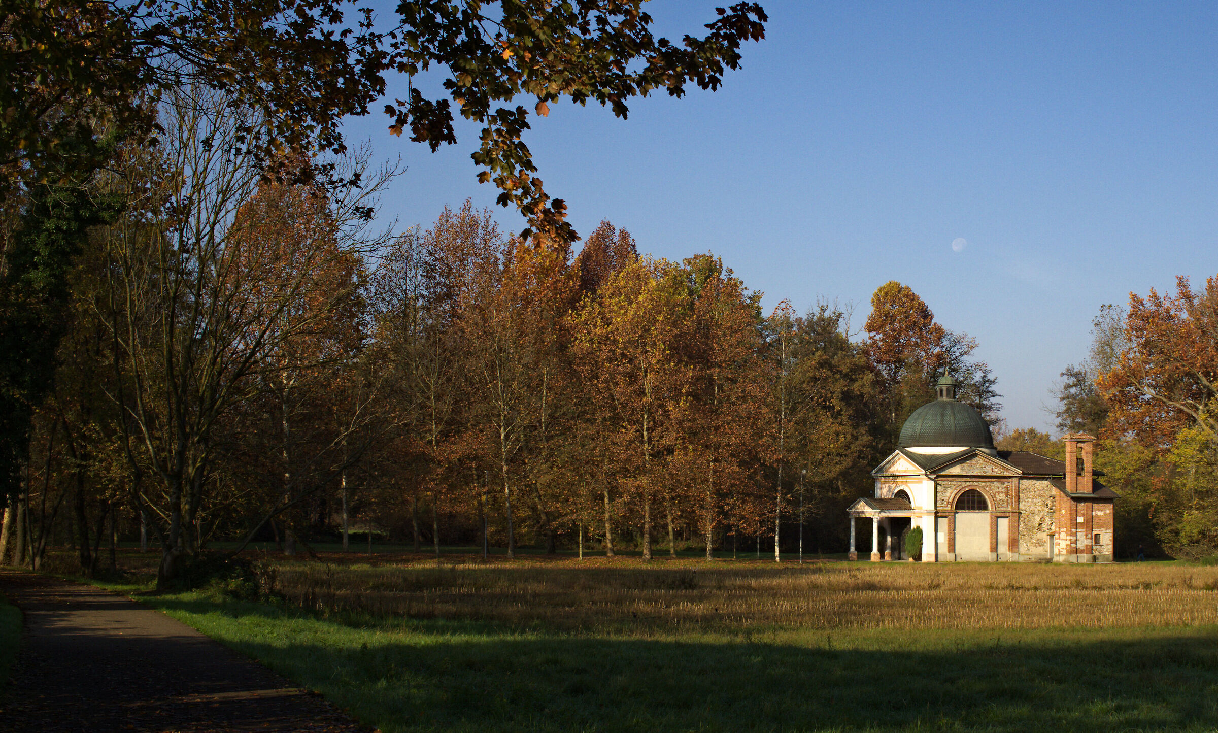 santuario della madonnina al lago