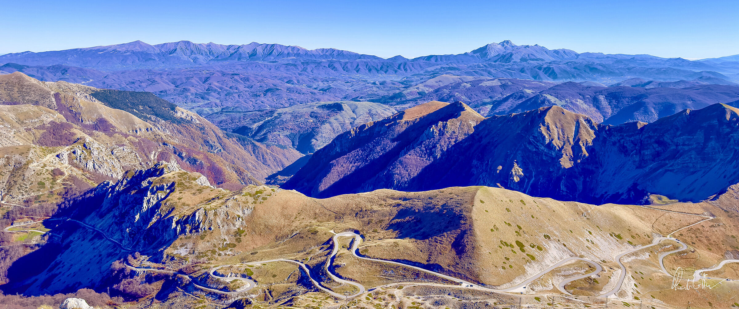 Laga e Gran Sasso dalla vetta del Terminillo