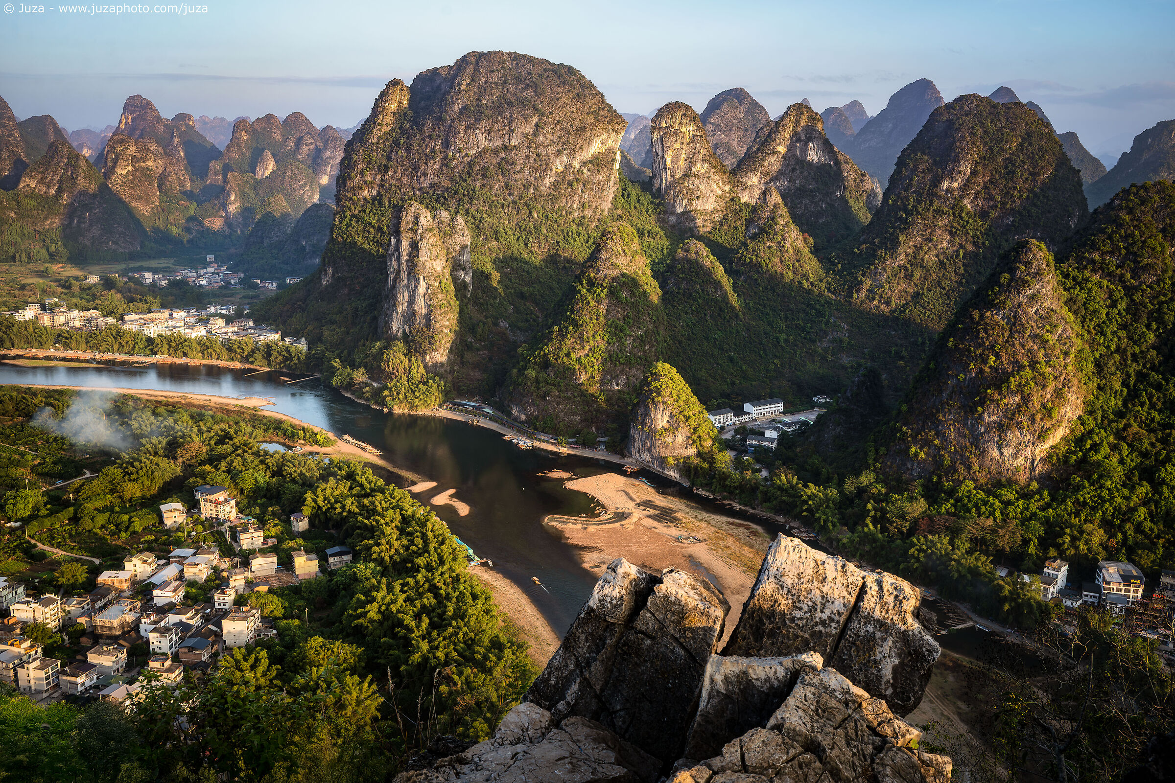 Sunrise from Lao Zhaishan