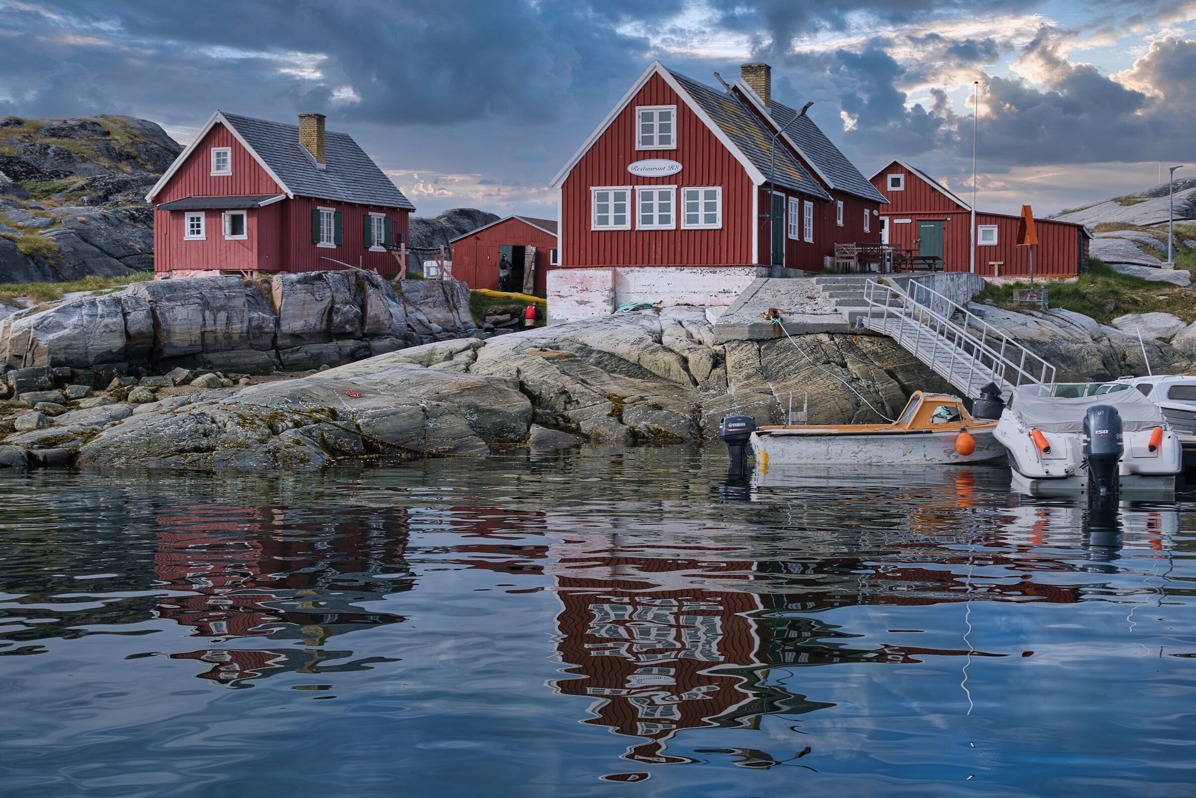 Little red houses... Scattered