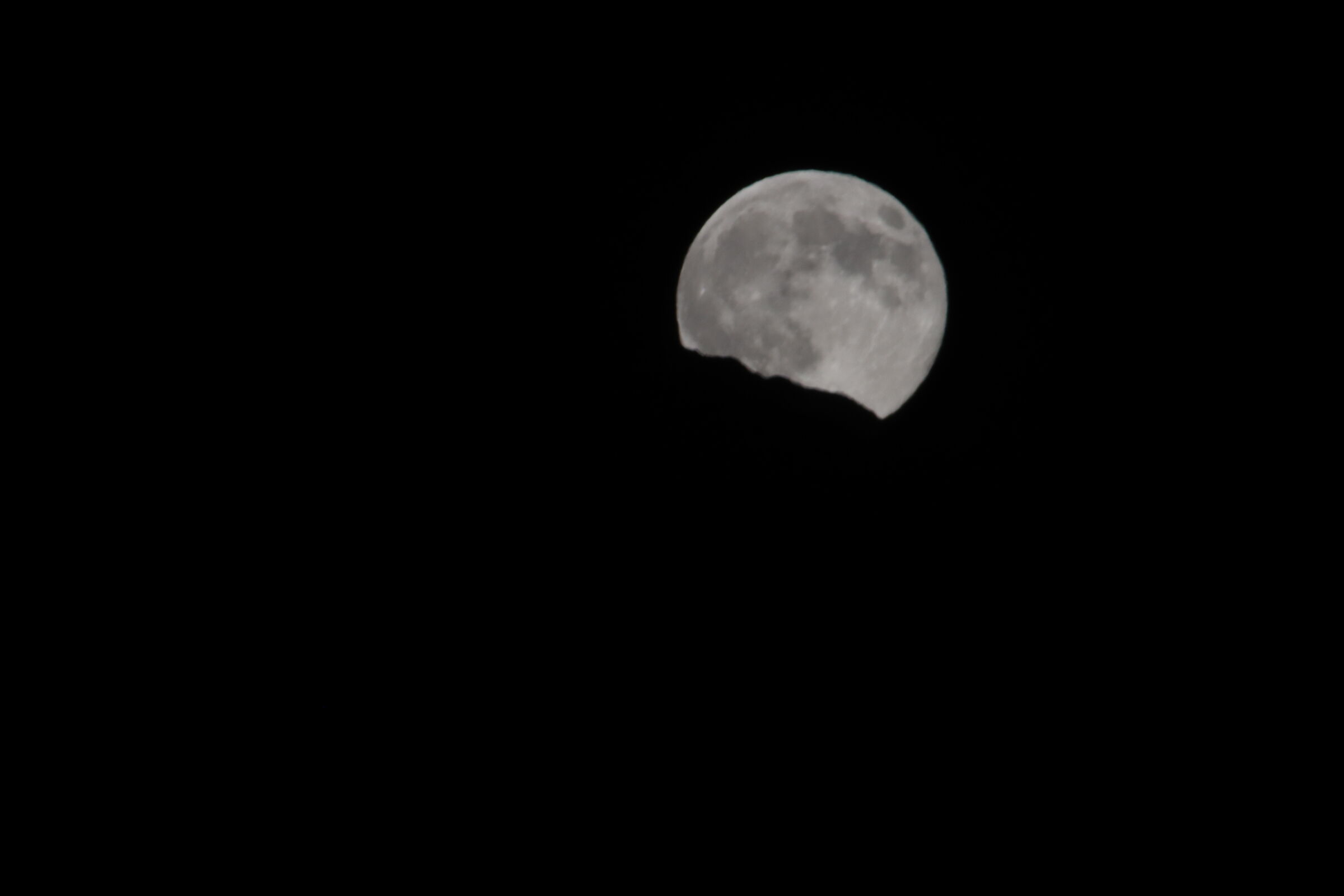 Spunta la Luna dal monte