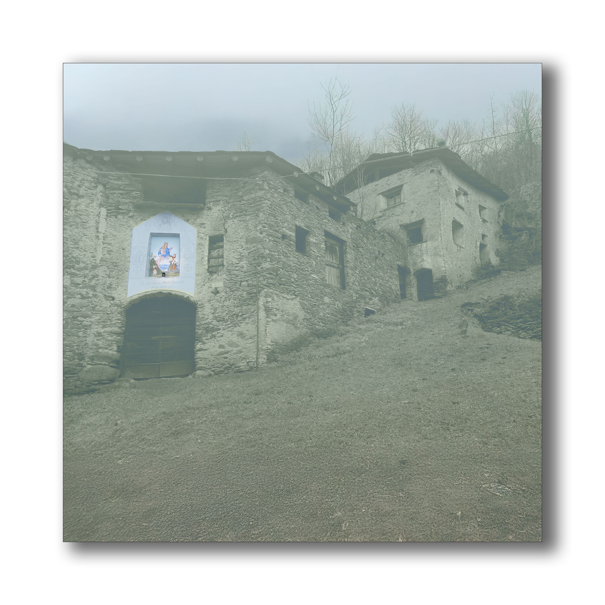 Grosotto, scorcio nella nebbia