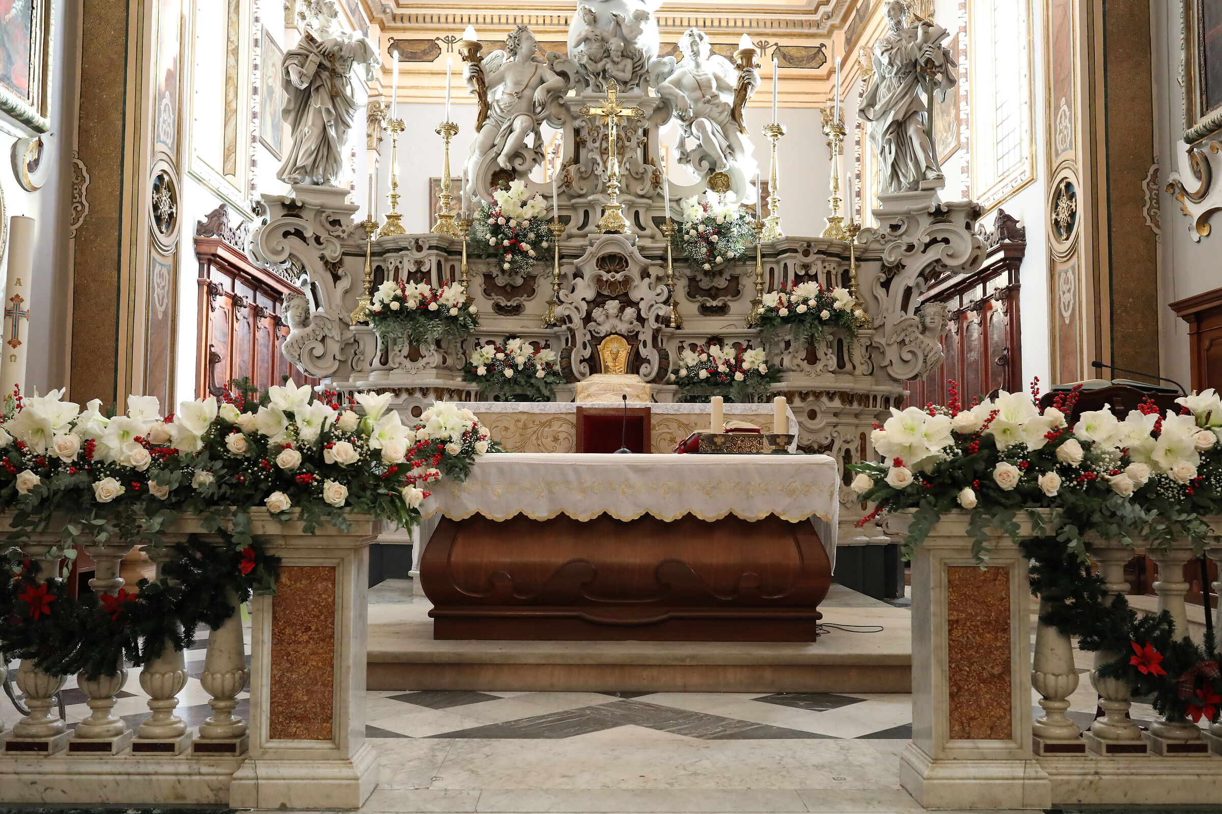 @" ISO 6 Thousand 400 " Canon 5 D IV, 35 F.2 IS Usm