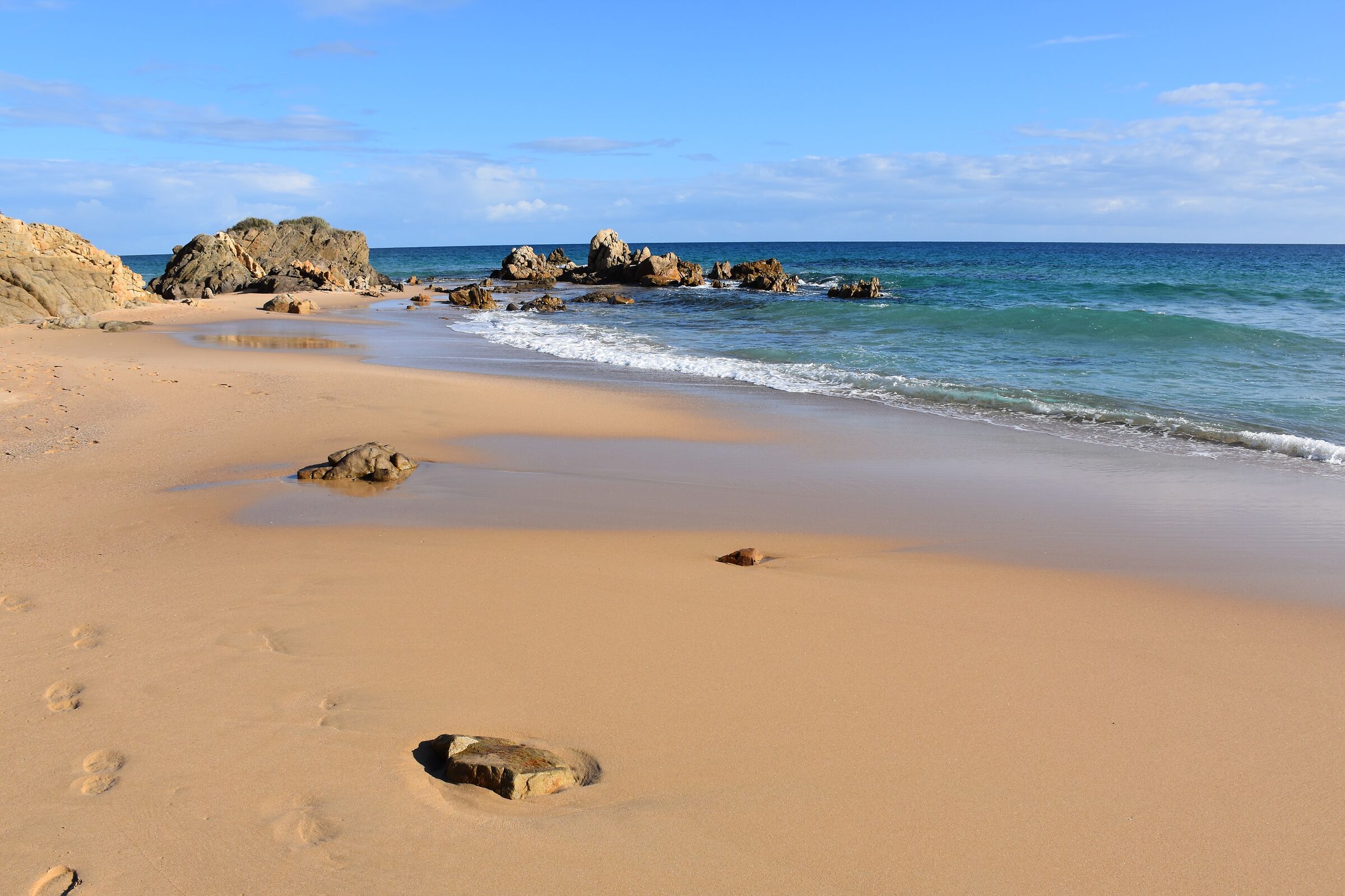 Scorcio della spiaggia di Chia ( Ca)