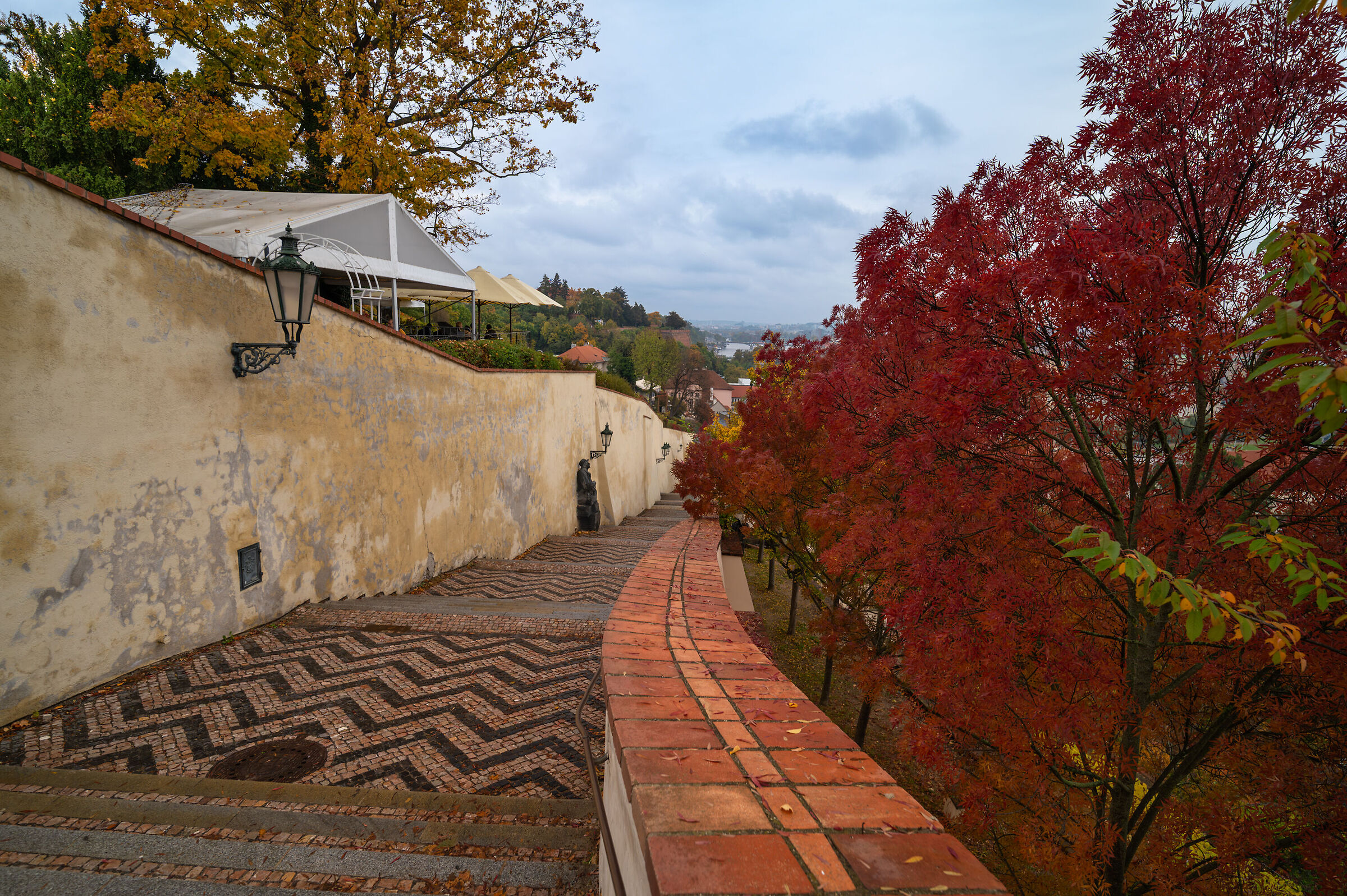 Scalinata per il Castello
