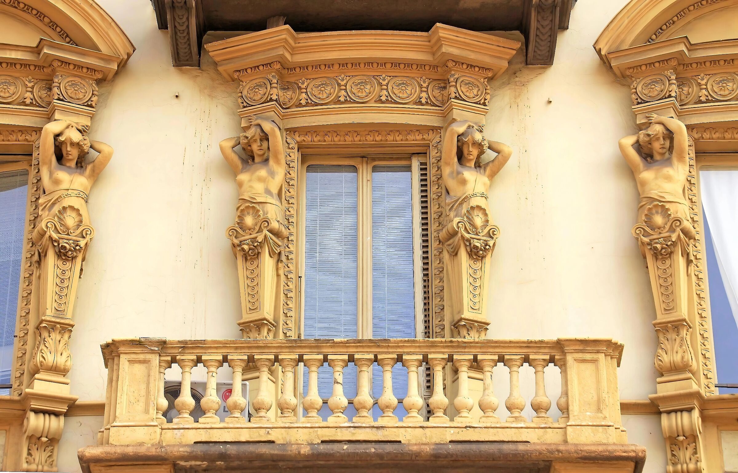 Torino Liberty: Casa Rey