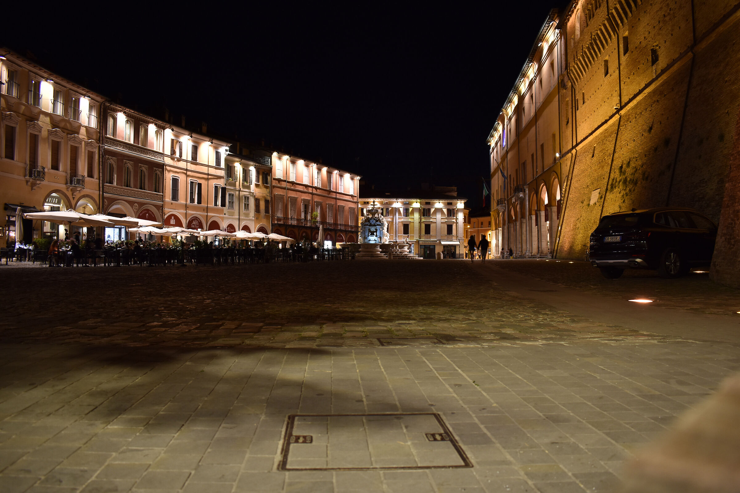 Silenzio in piazza del popolo
