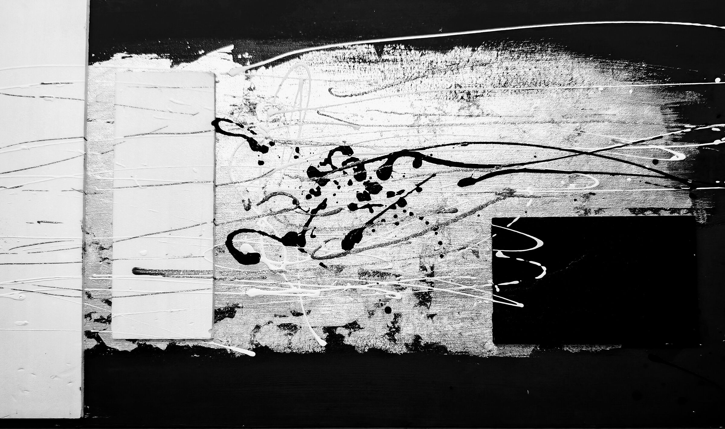 Black and white dynamism