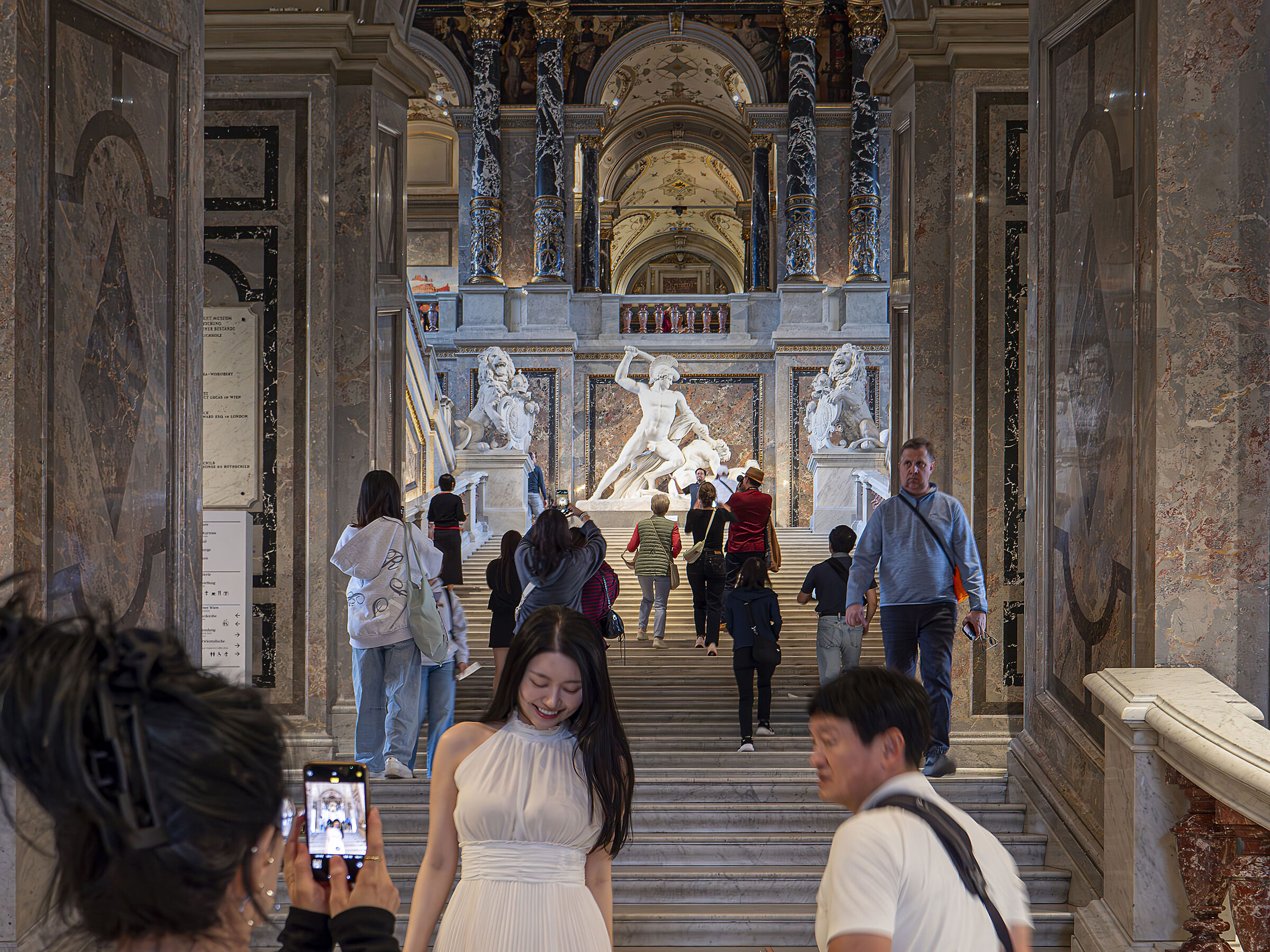 Photographers at the Kunsthistorisches Museum - Wien