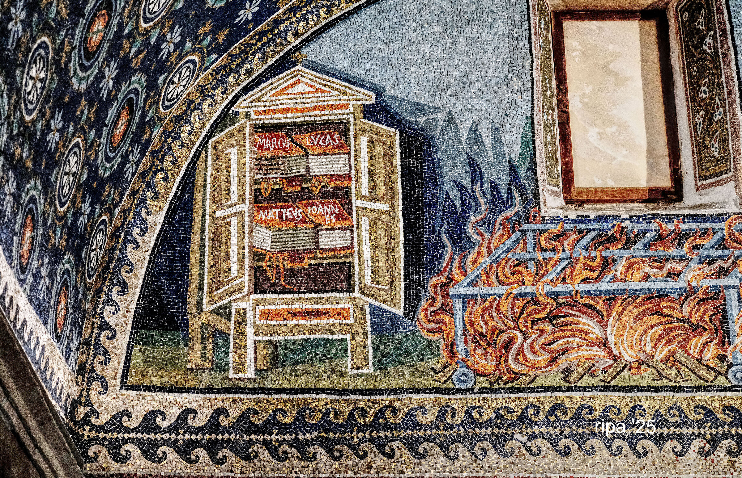 Ravenna i mosaici del Mausoleo di Galla Placidia