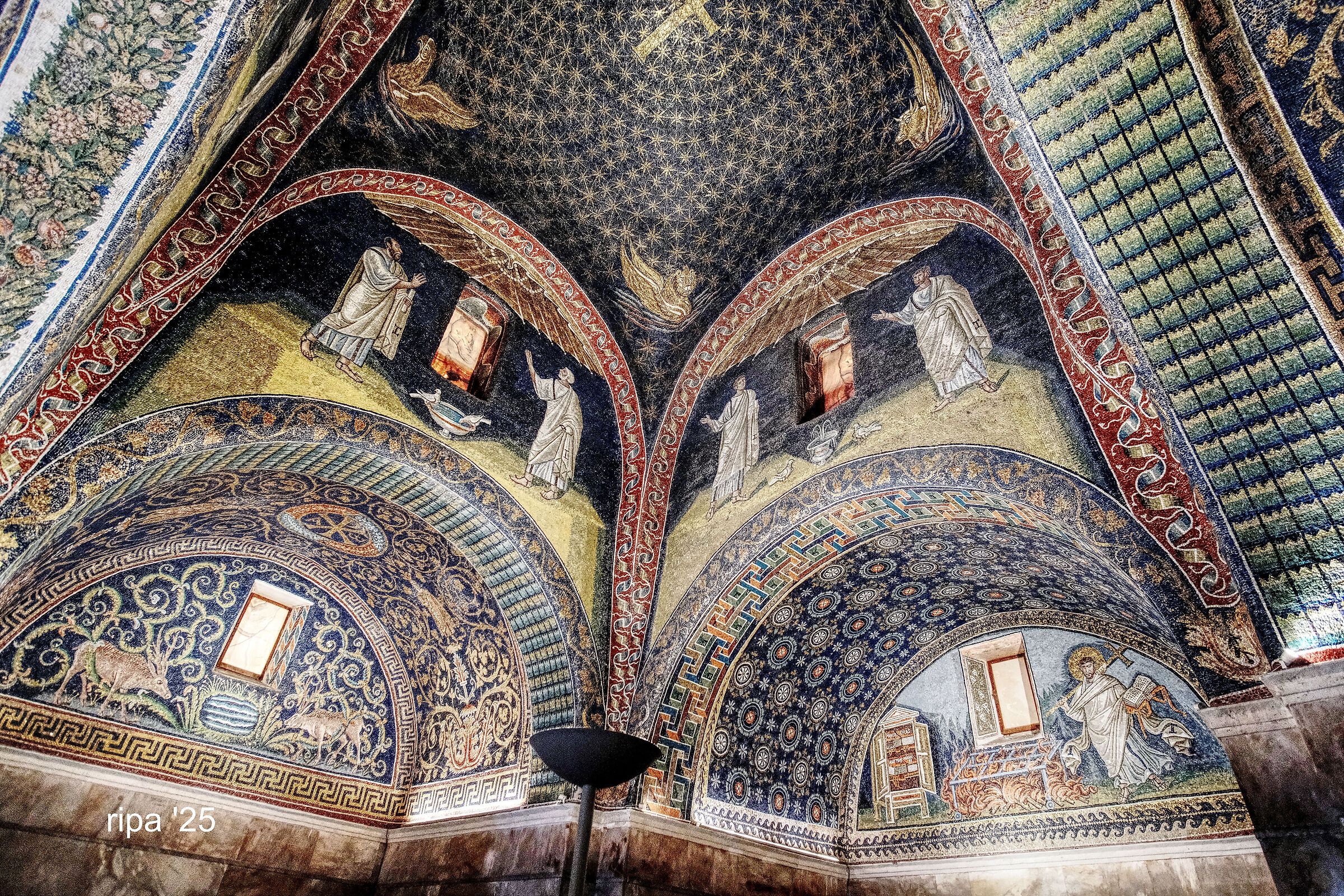 Ravenna i mosaici del Mausoleo di Galla Placidia