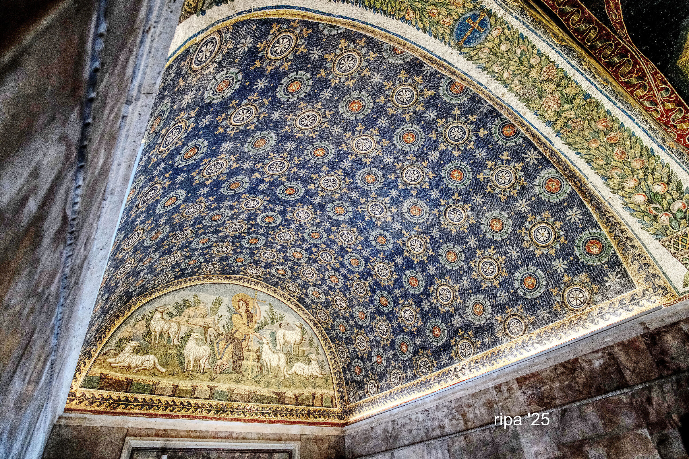 Ravenna i mosaici del Mausoleo di Galla Placidia