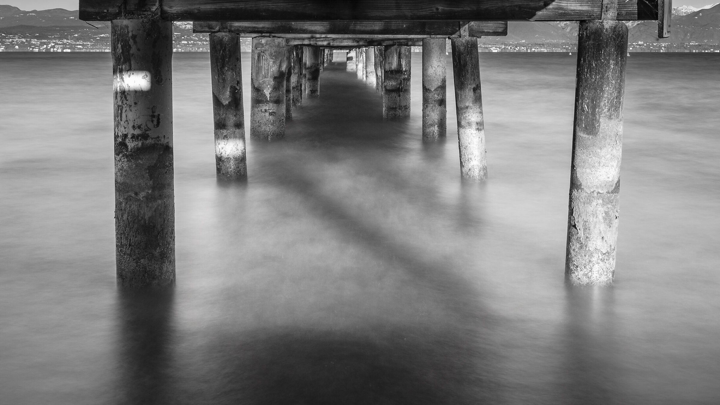 Sotto il pontile