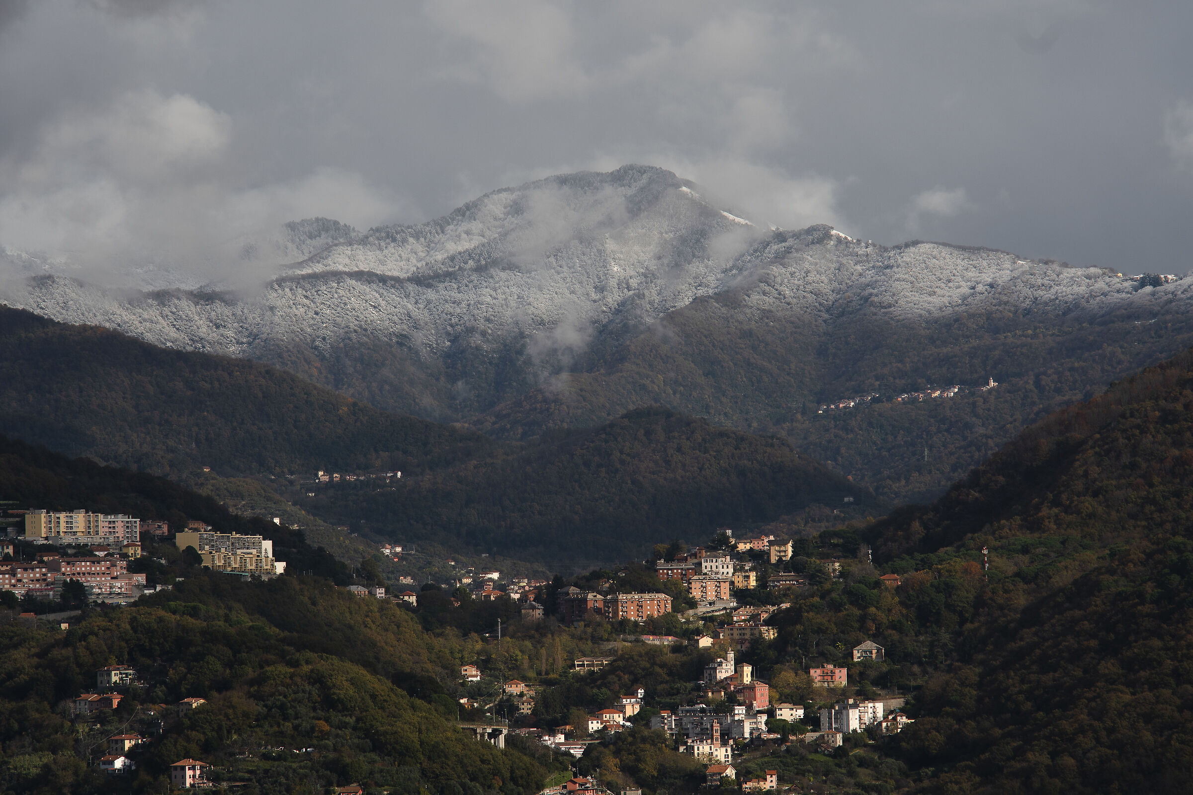 Le alture di Genova dopo l'ultima nevicata