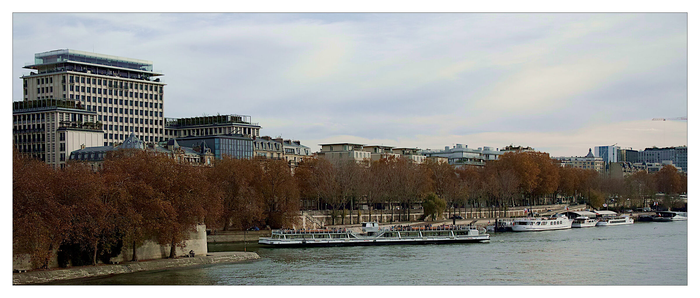 City/river landscape