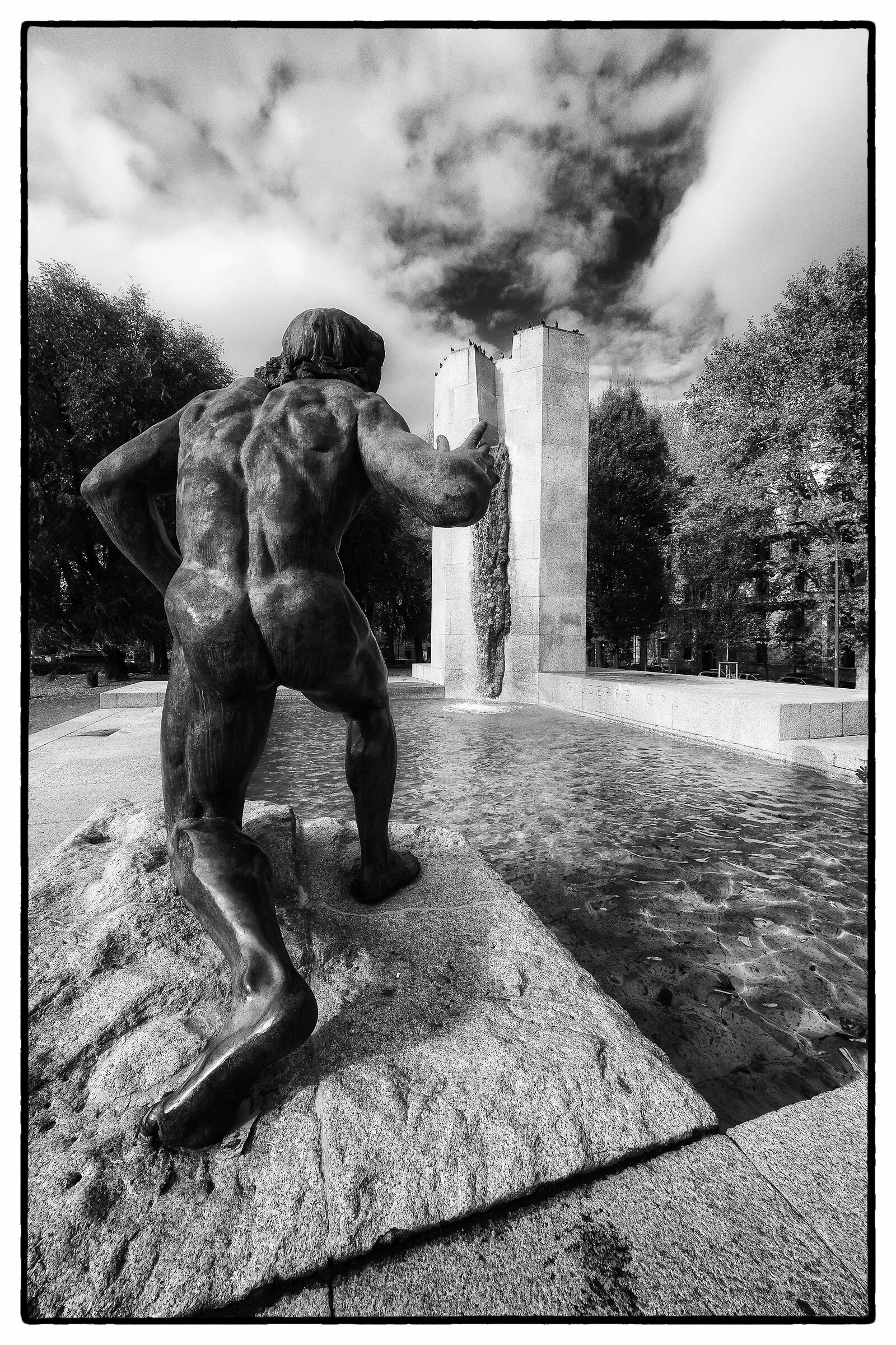 Milano Piazza Grandi