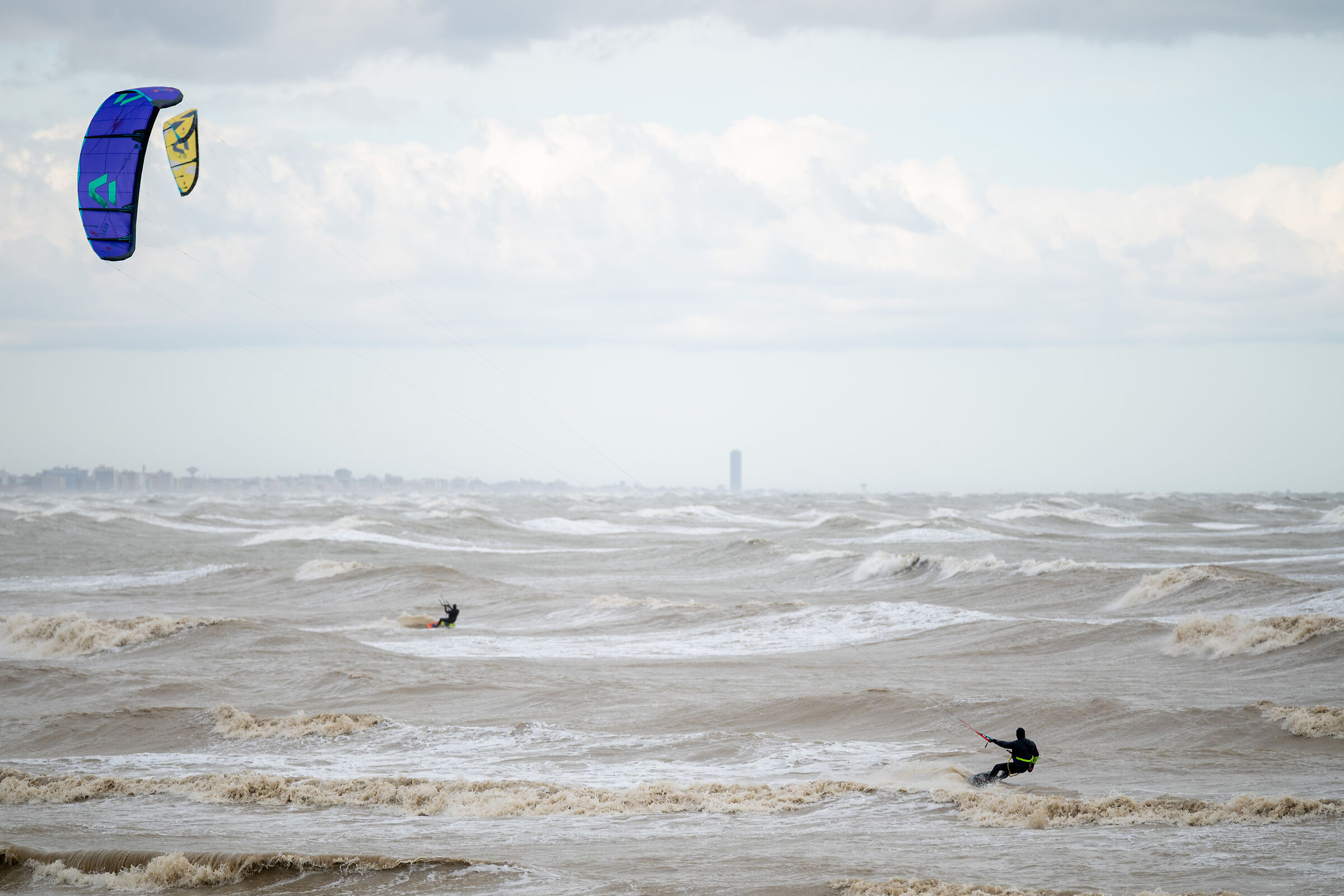 Kitesurfing 1