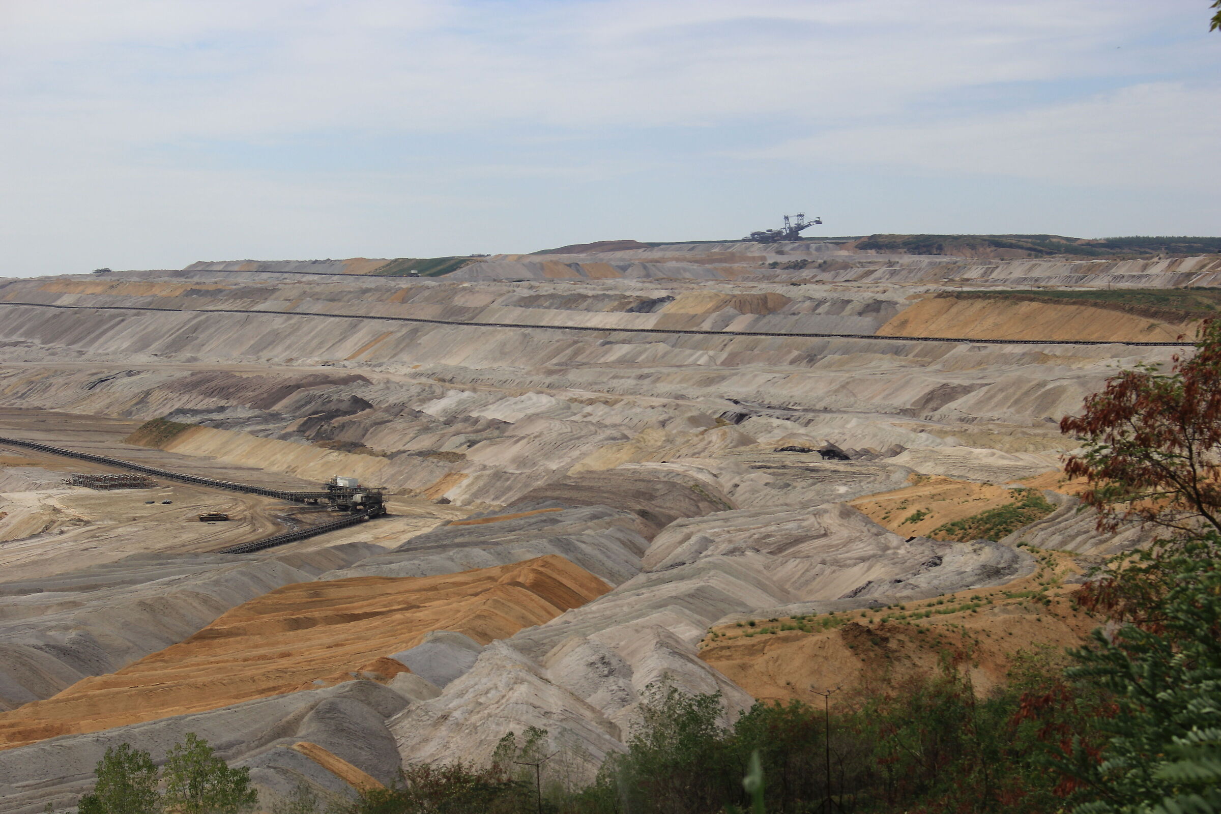 Open-pit mine from Hambach viewpoint 2
