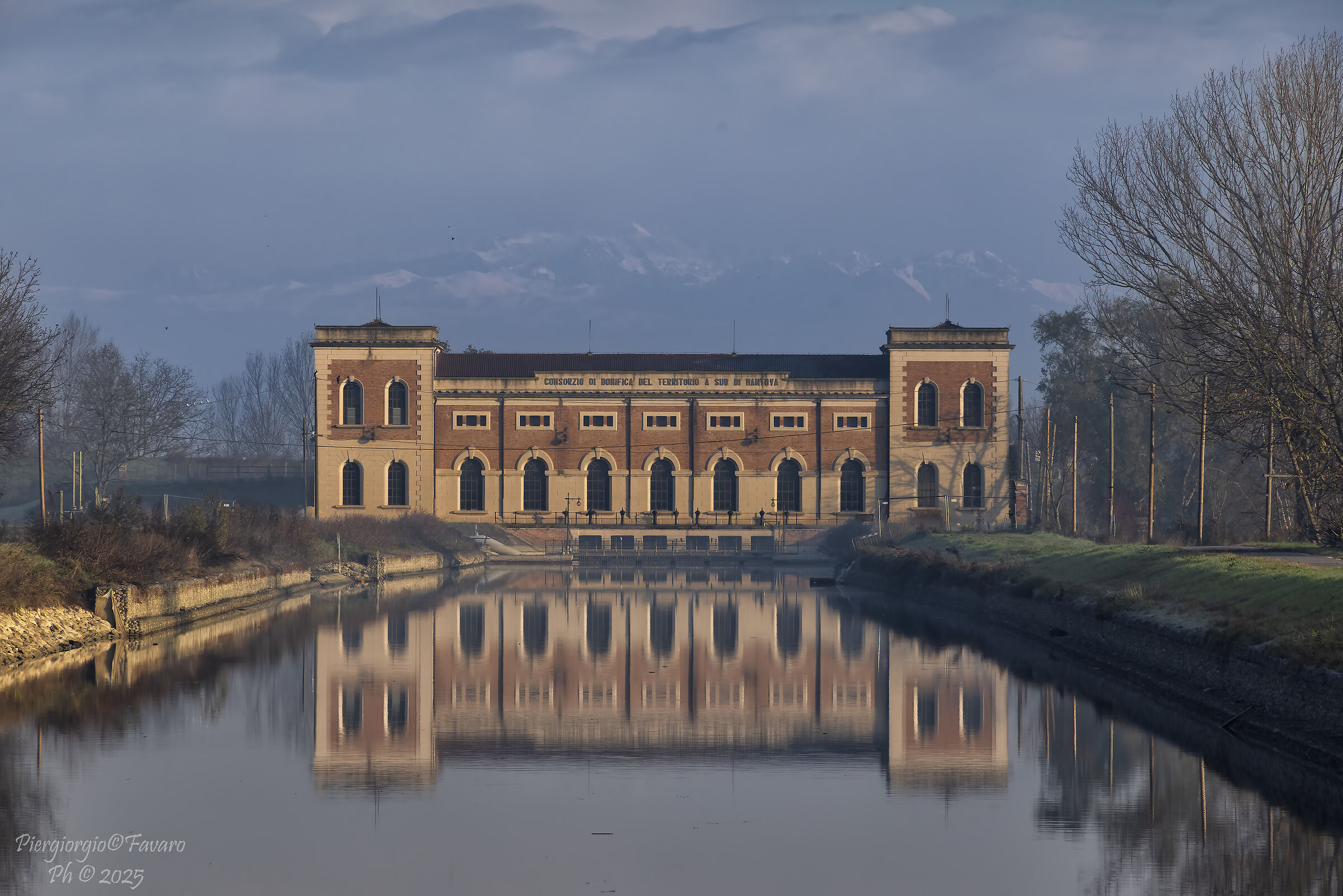 Stabilimento idrovoro della Travata