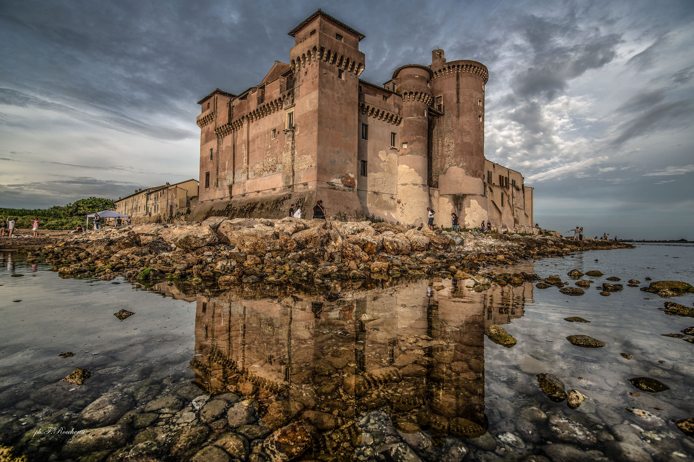 castello DI S.SEVERA