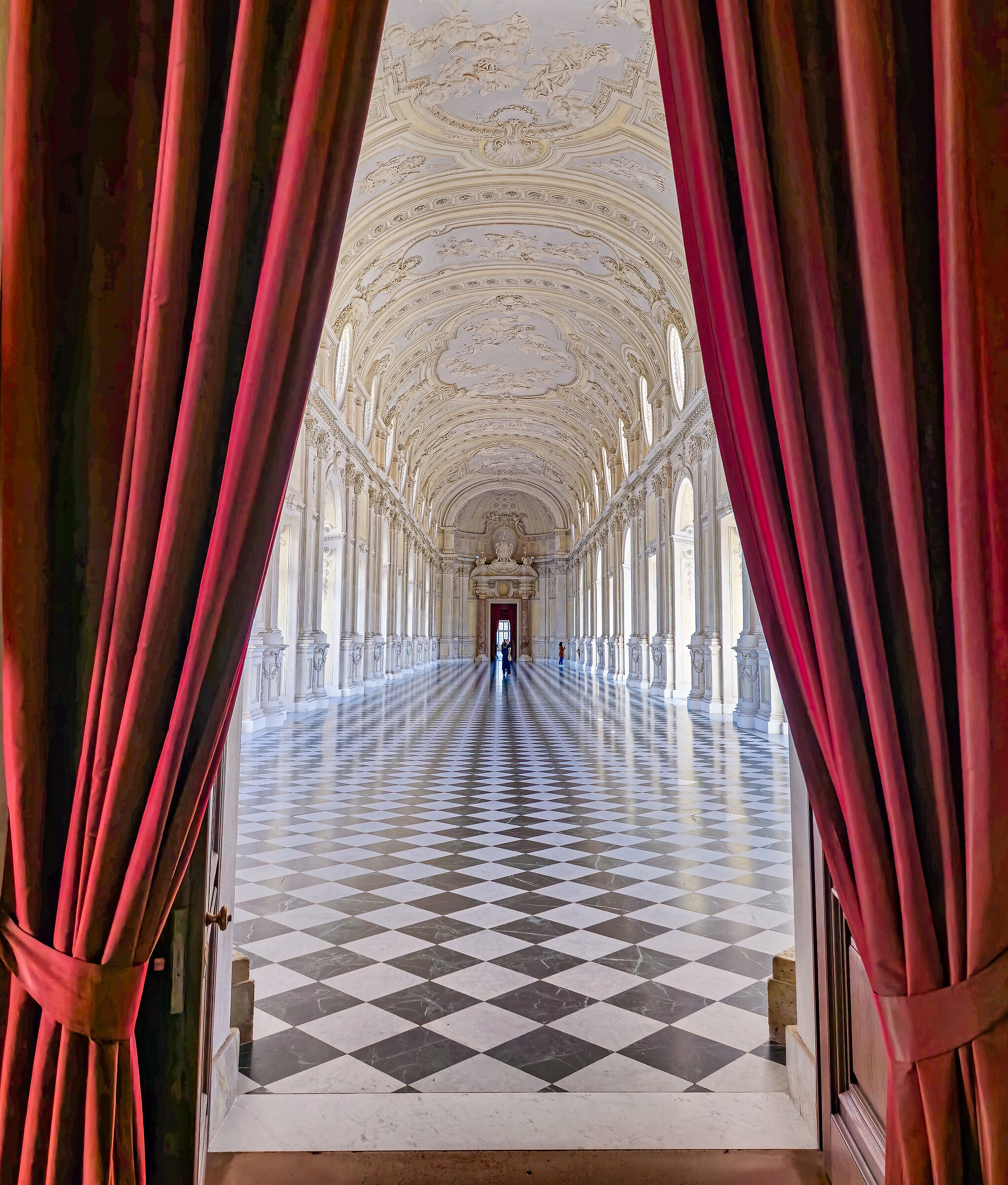 Let the curtain open...