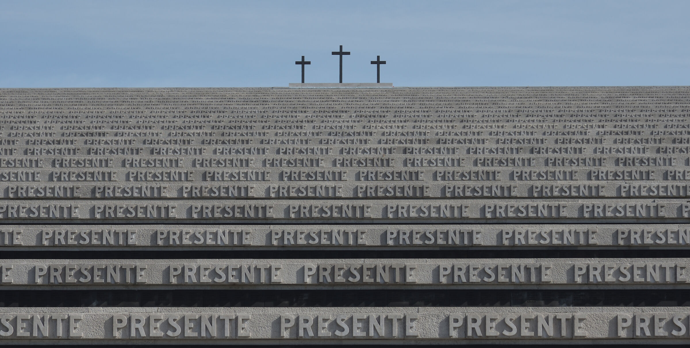 Ancora presente , ma da sempre, lascia assenze .