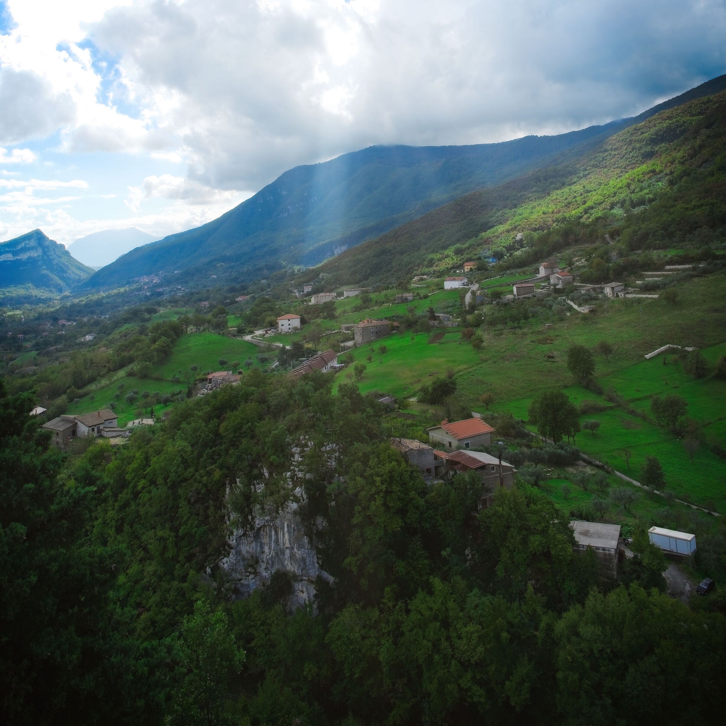 Un raggio di sole tra le nuvole
