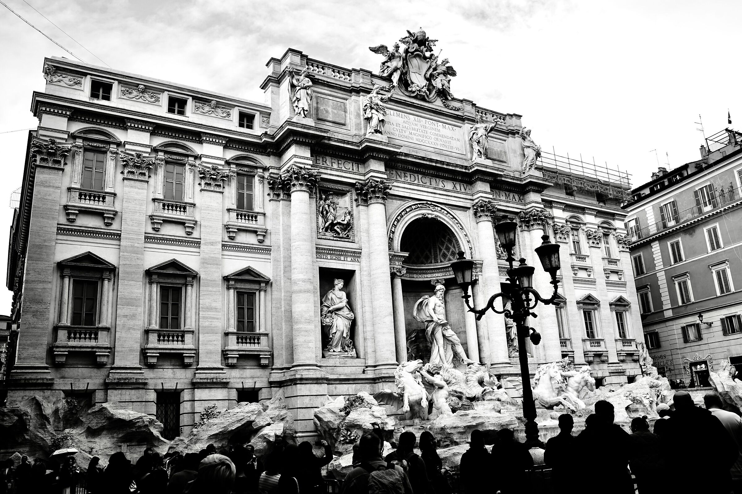 Roma, Fontana di Trevi in un giorno di novembre