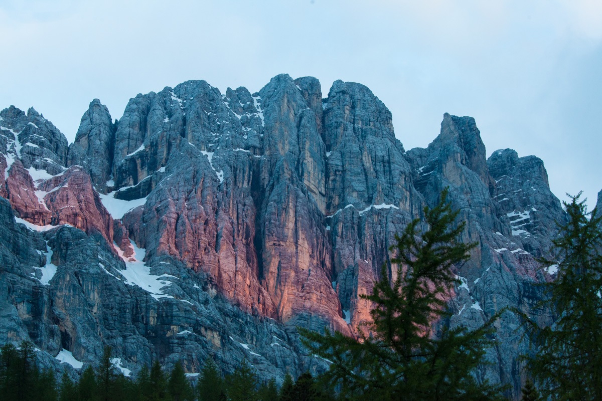 sun ray on the rocks