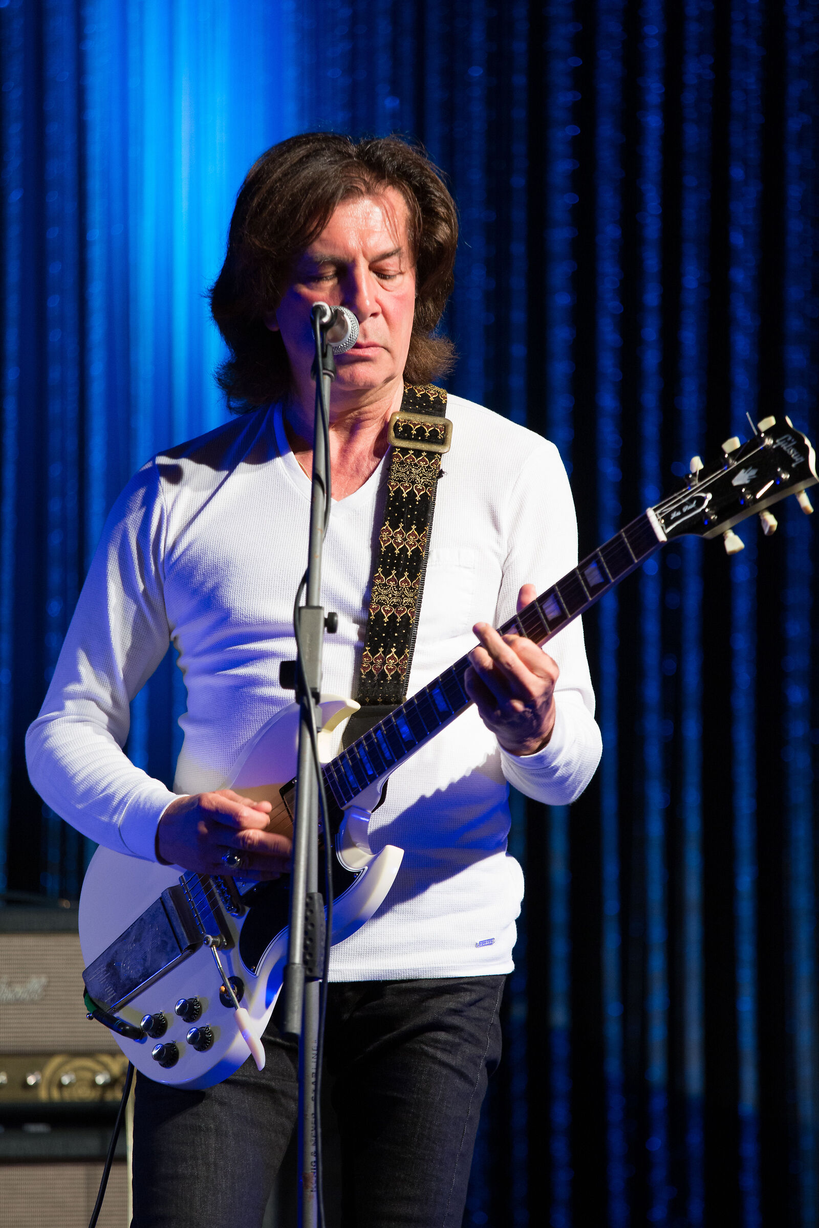 Maurizio Splieri with the Gibson "Diavoletto"