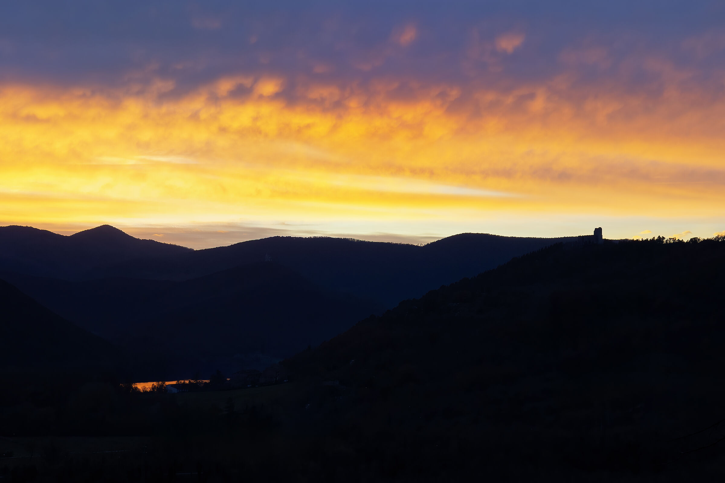 Sunset on Lake Piediluco
