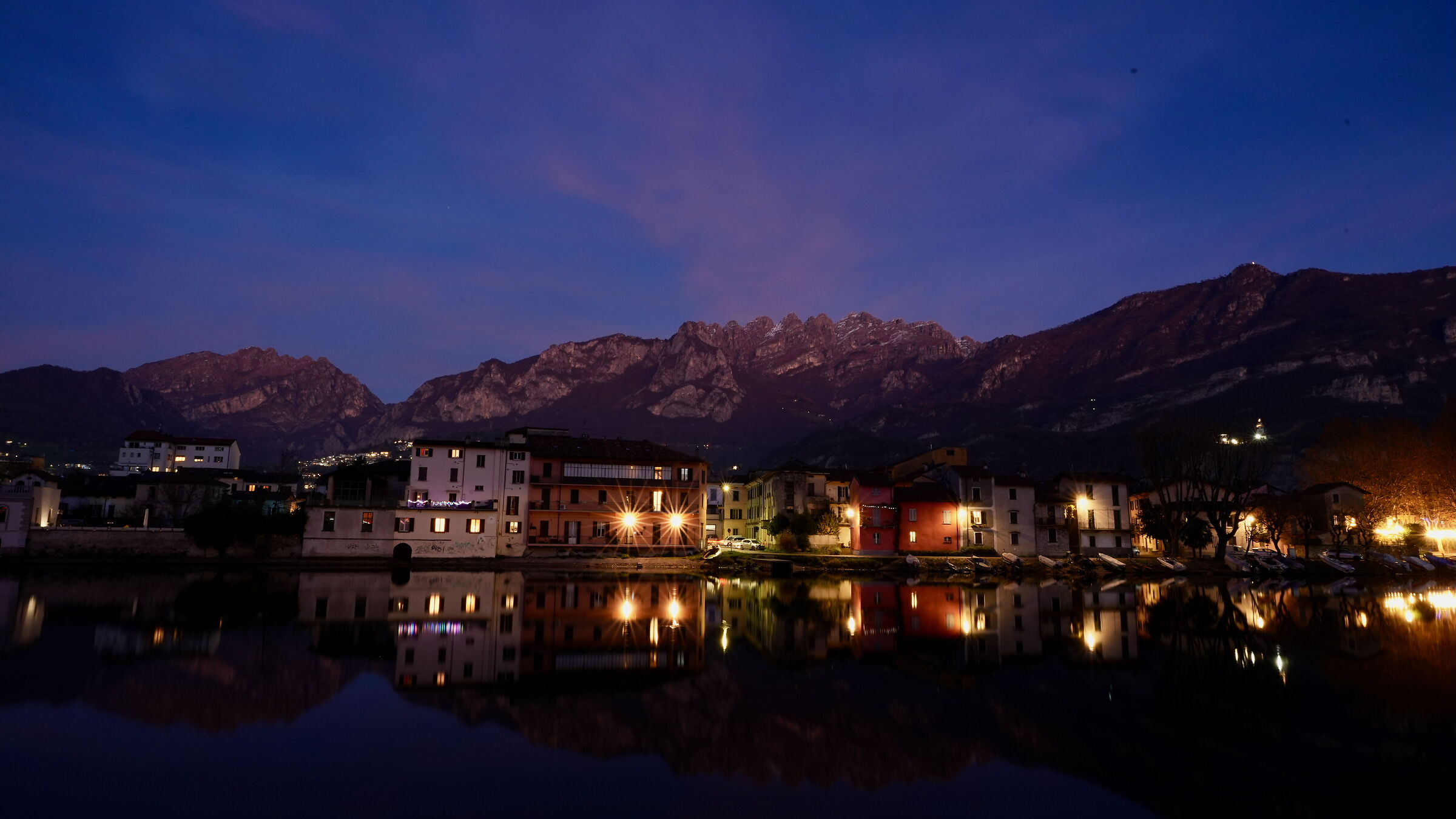 Pescarenico, twilight on the day of the Immaculate Conceptio...