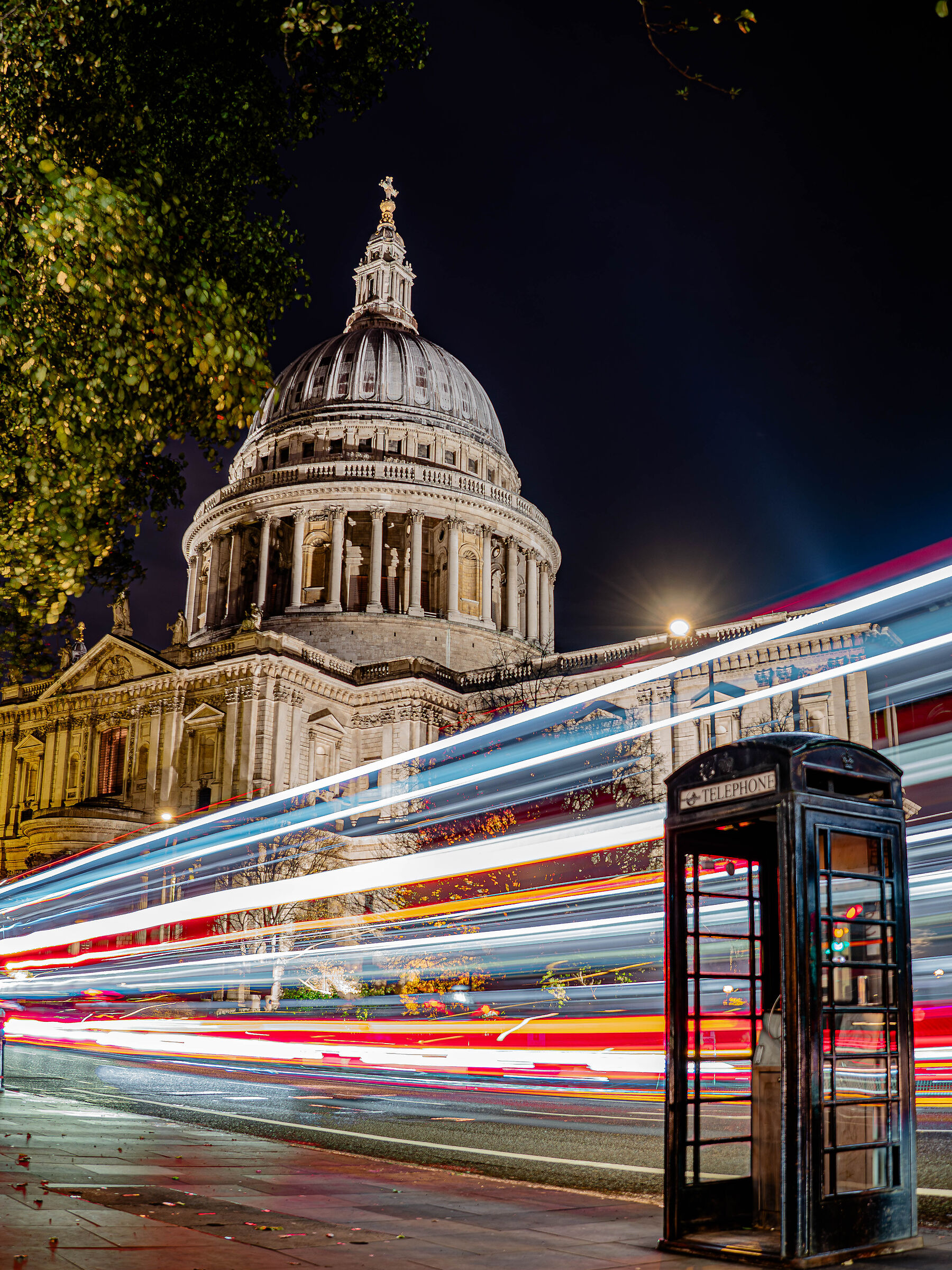 Luci a St Paul's Cathedral