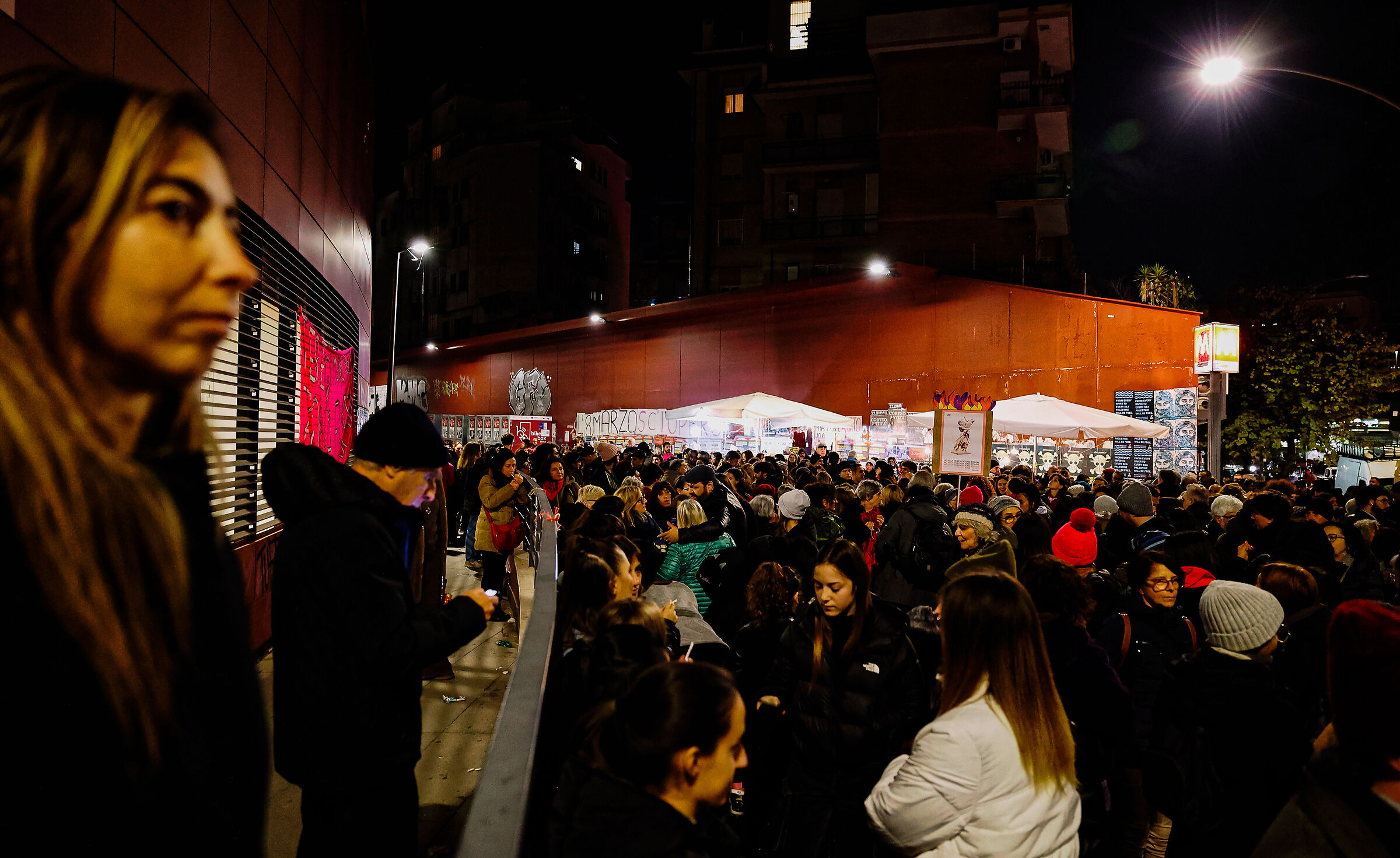 Protesta stupro Metro B1 Jonio