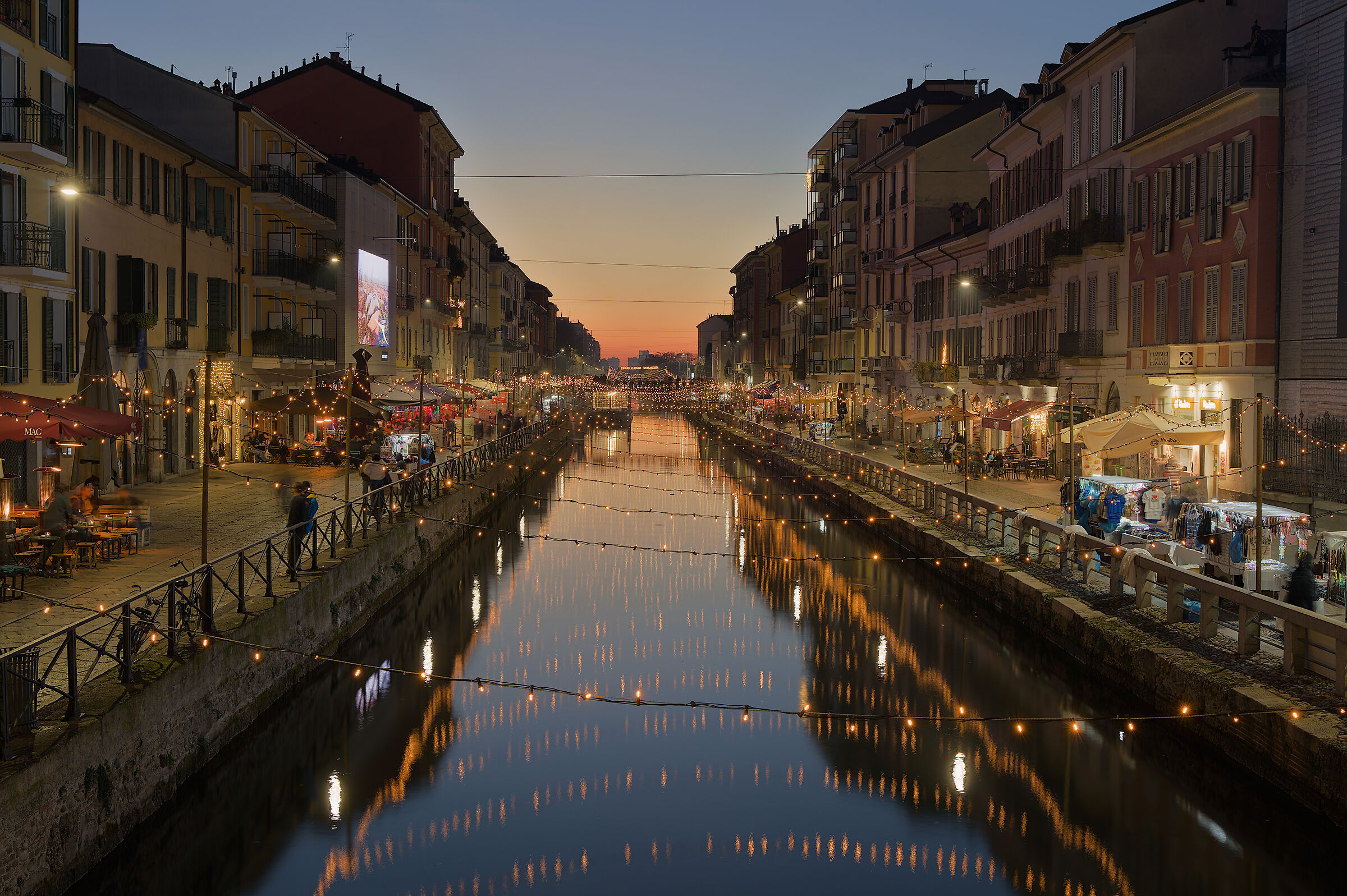 Christmas atmosphere on the canal